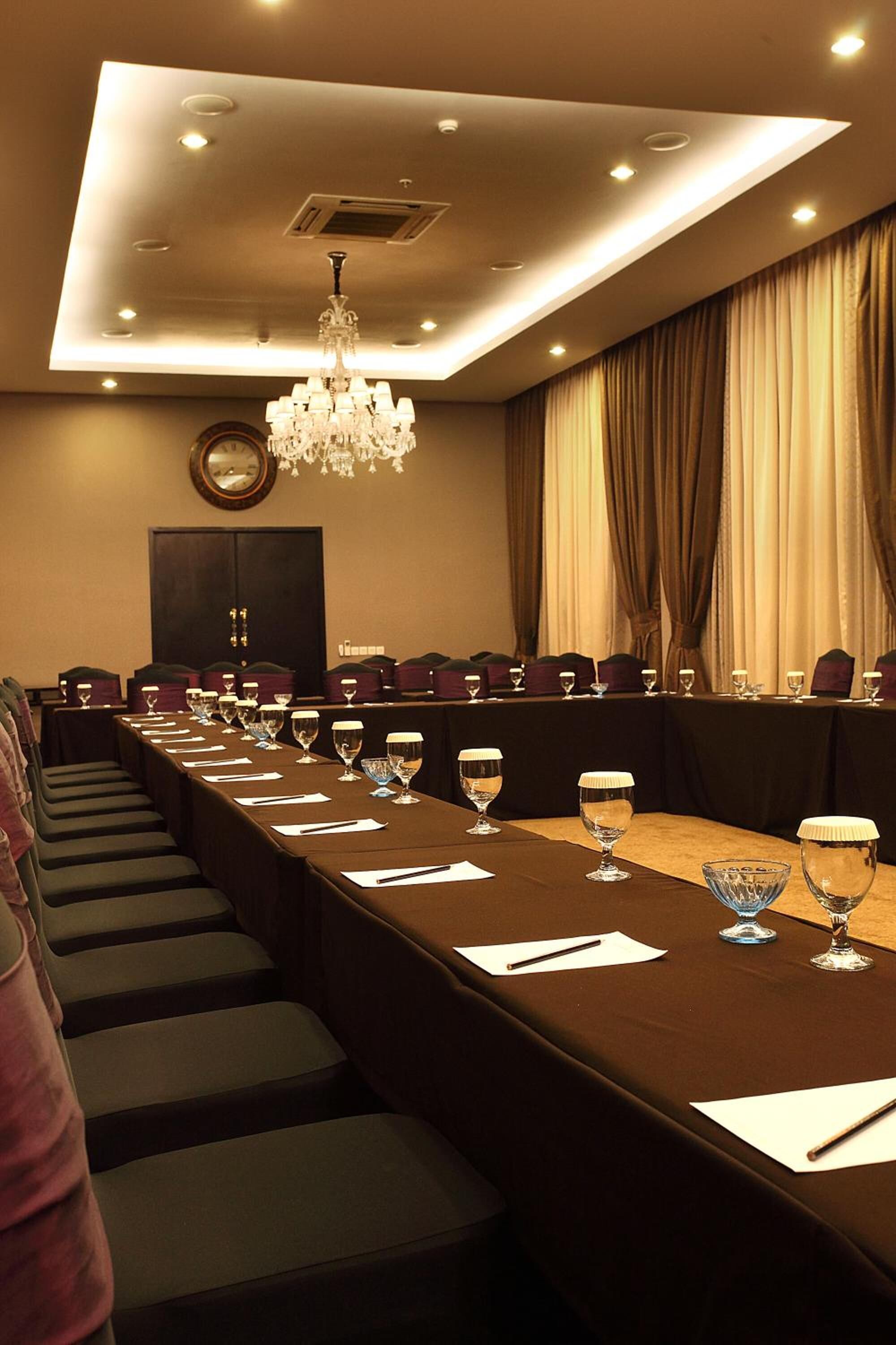 Amaroossa Grande Bekasi