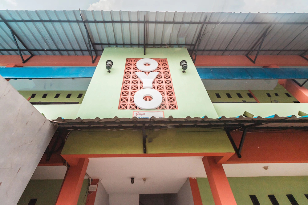Amira Guest House by OYO Rooms