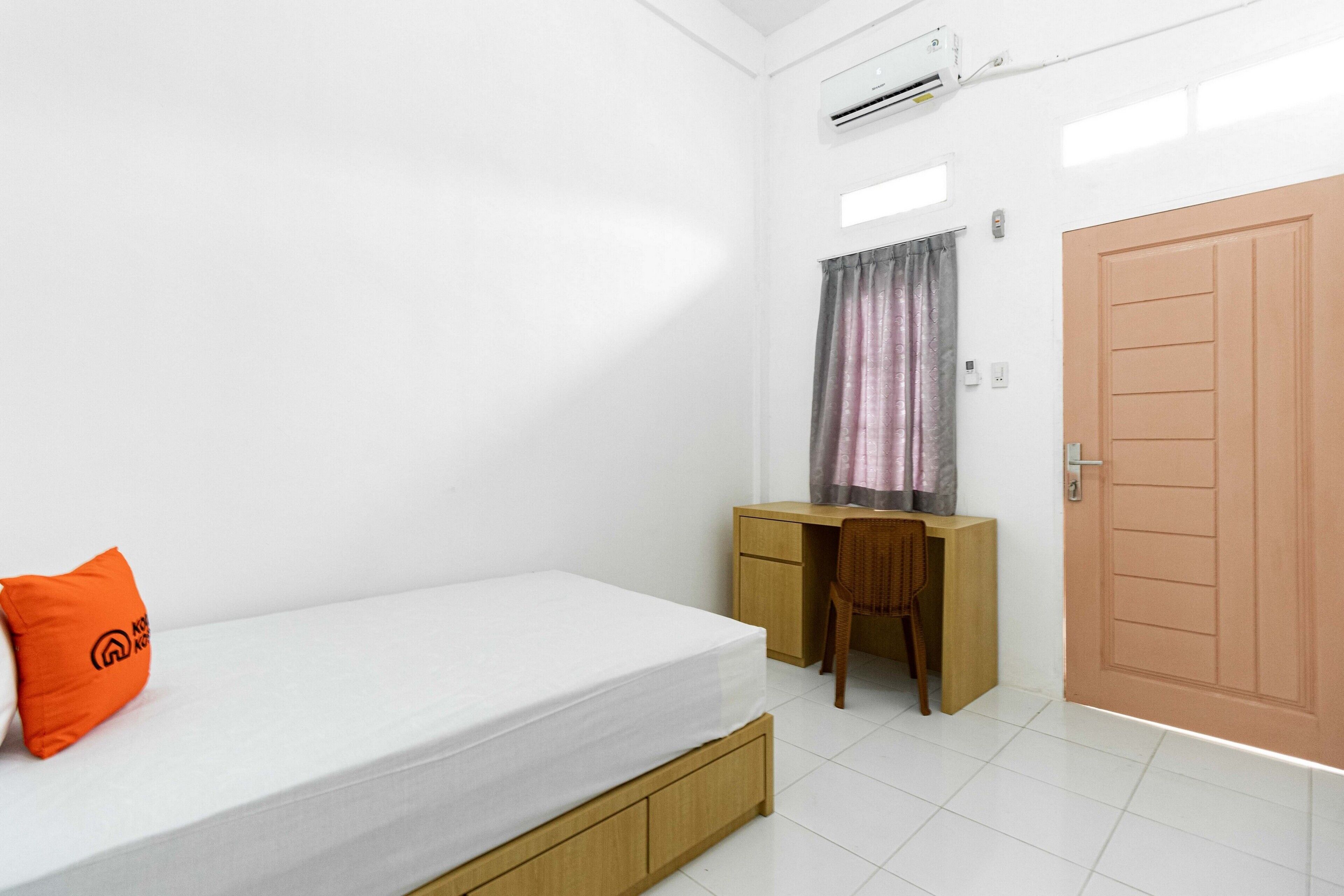 KoolKost Female Syariah near Mitra Keluarga Hospital Bekasi