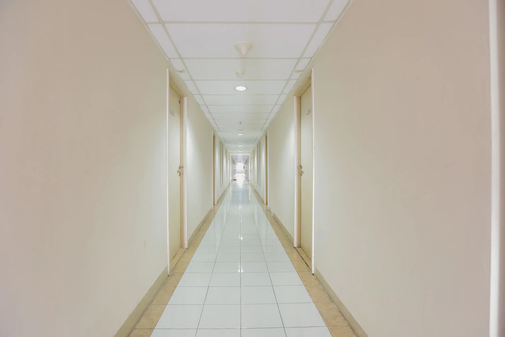 Lauv Room Grand Centerpoint by OYO Rooms