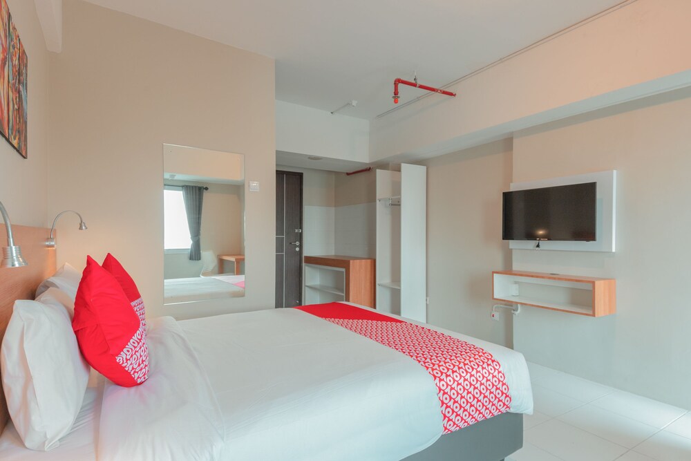Mont Blanc by OYO Rooms