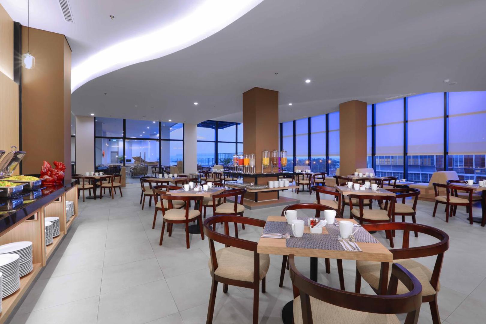 Quest Hotel Cikarang
