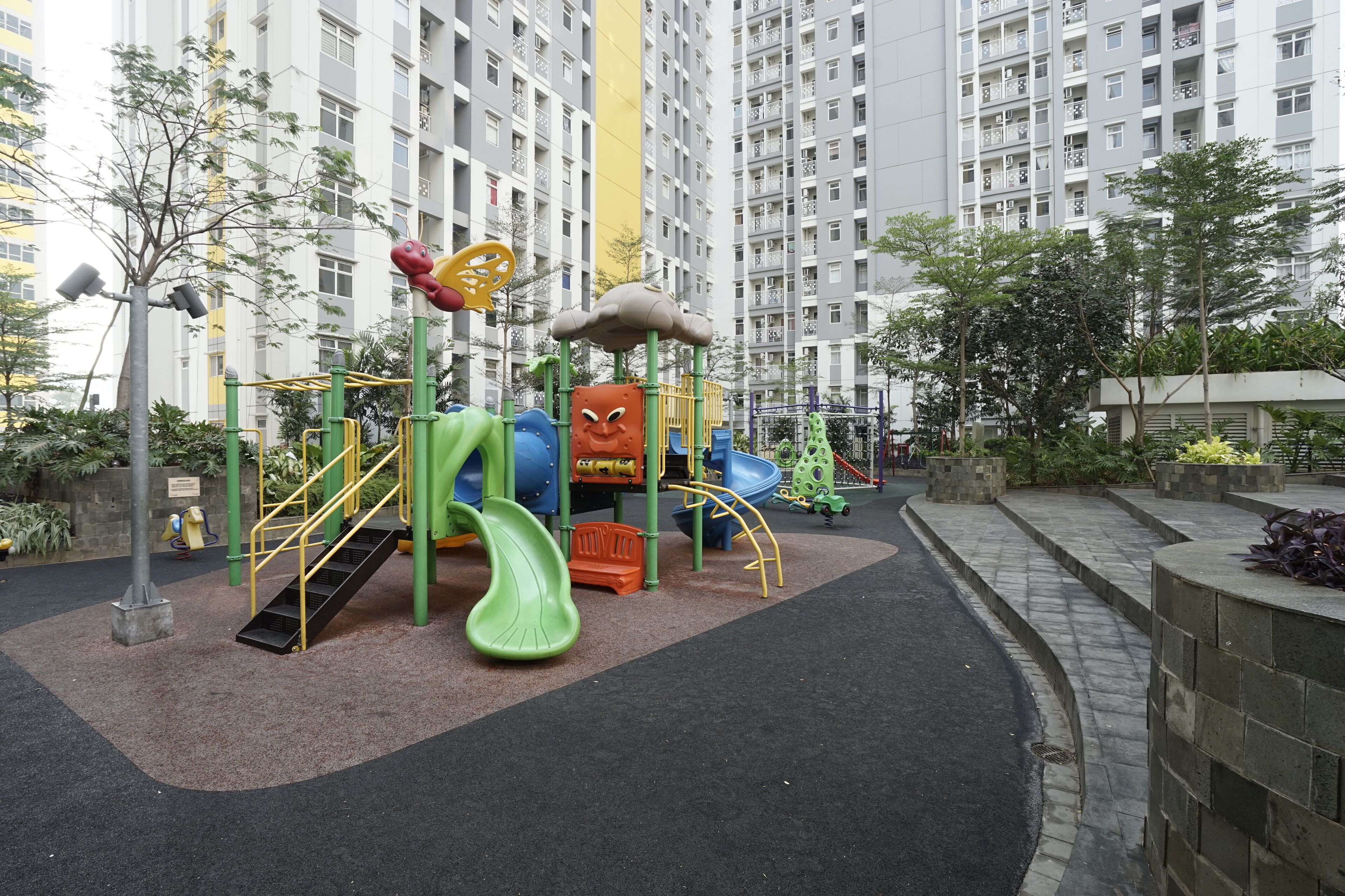 Ruang Nyaman At The Springlake Summareco Bekasi