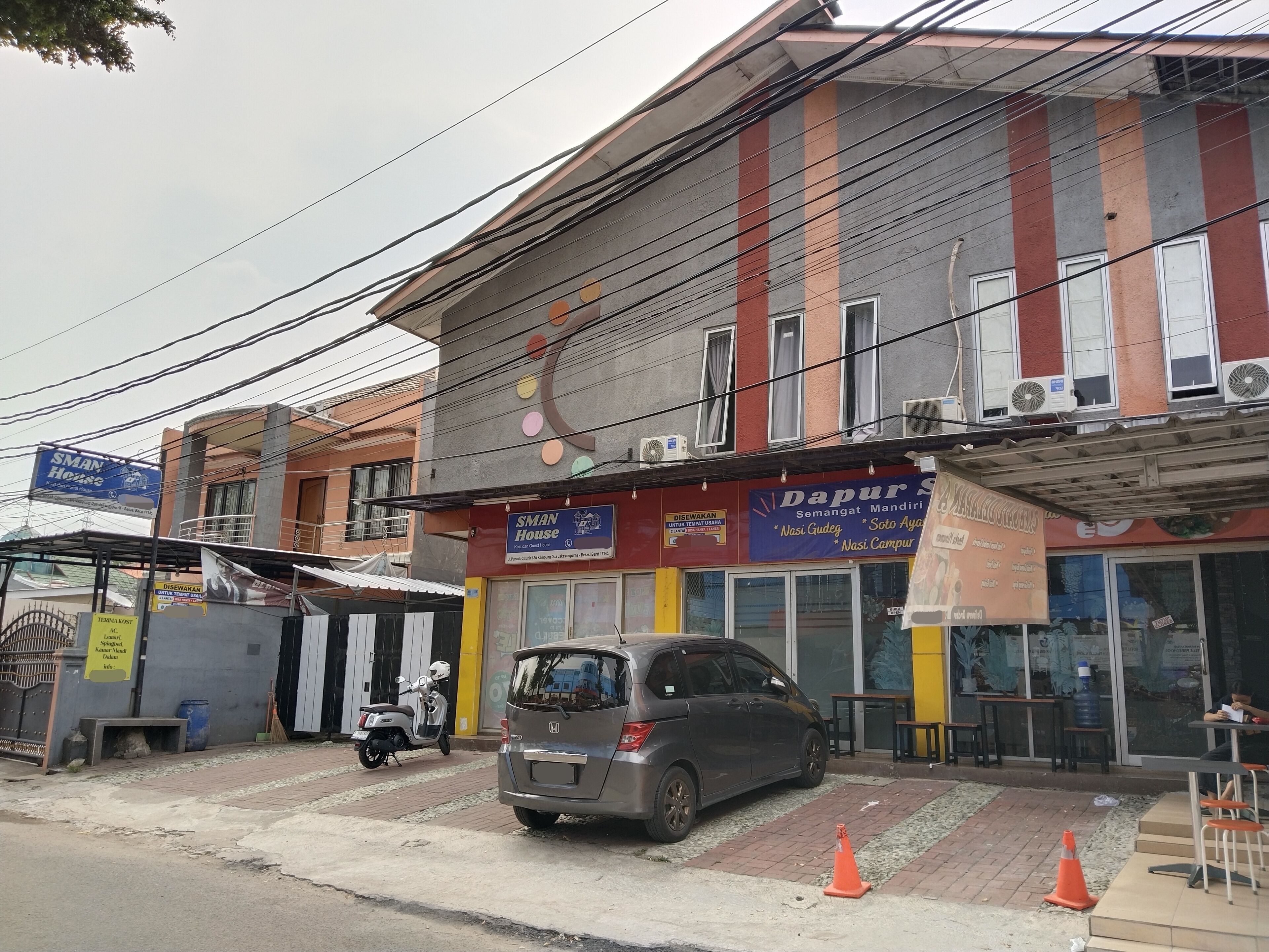 SMAN House Powered by Cocotel