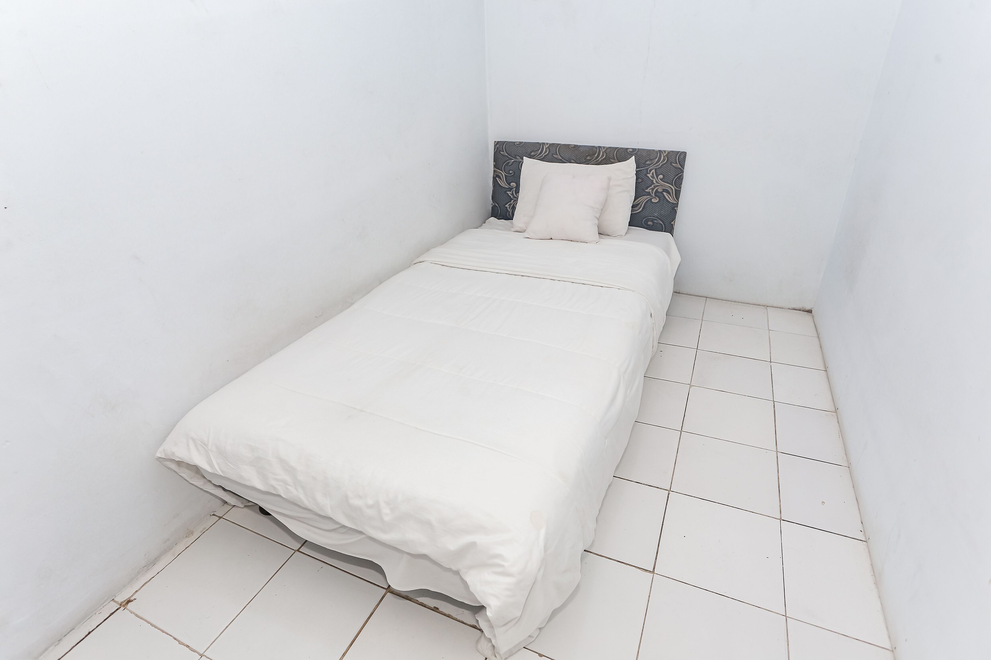 Spot On 93515 Pulo Gebang Guest House
