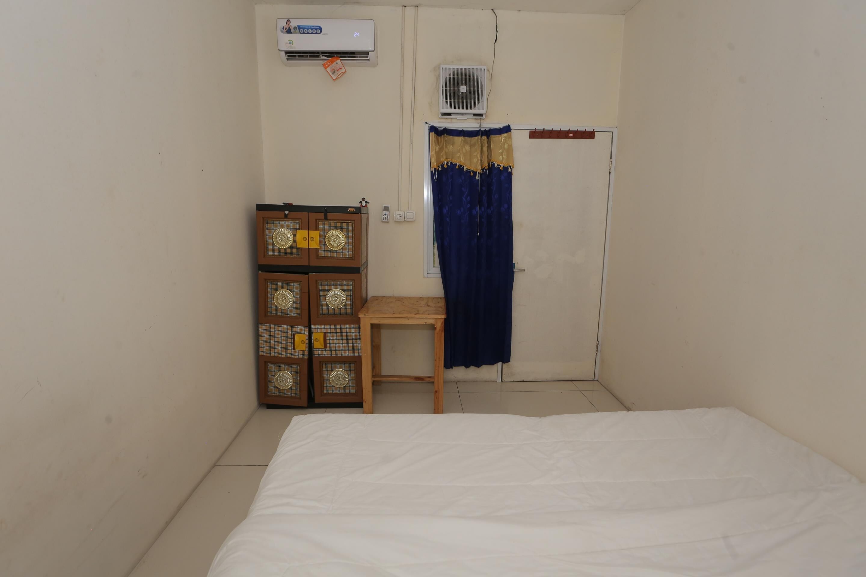 SPOT ON 93827 Rumah Kost Harapan Indah