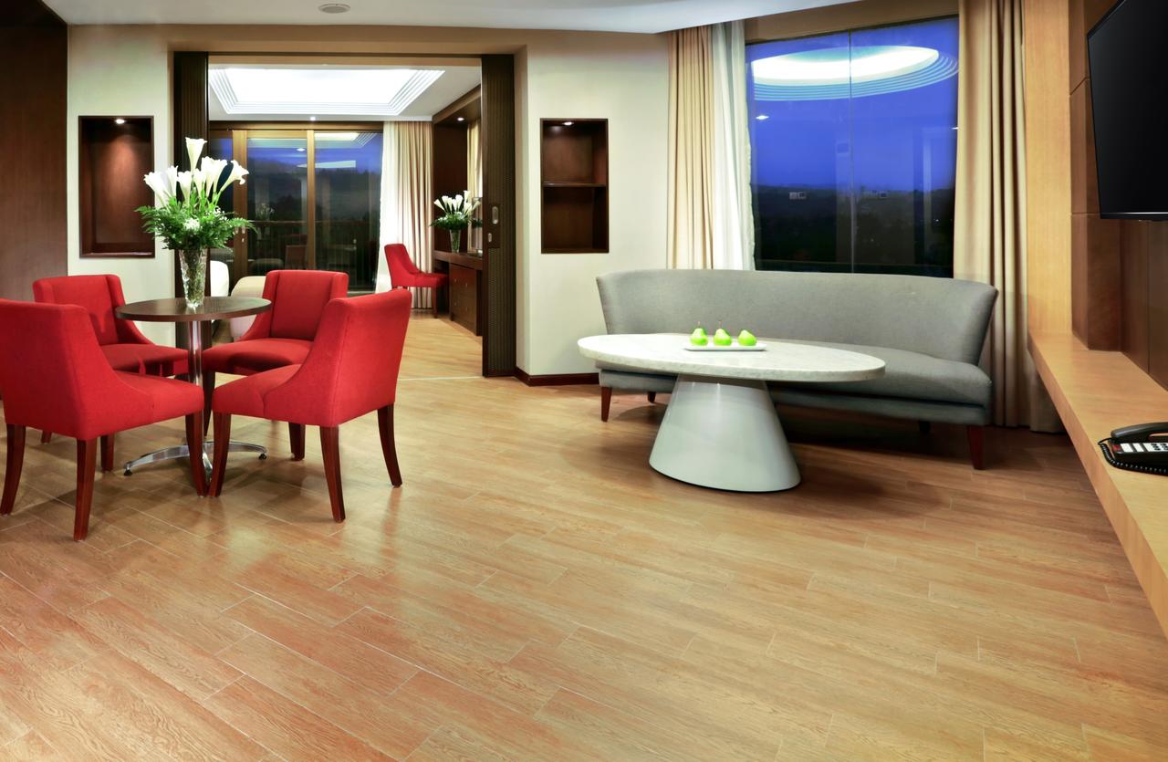 Aston Sentul Lake Resort & Conference Center