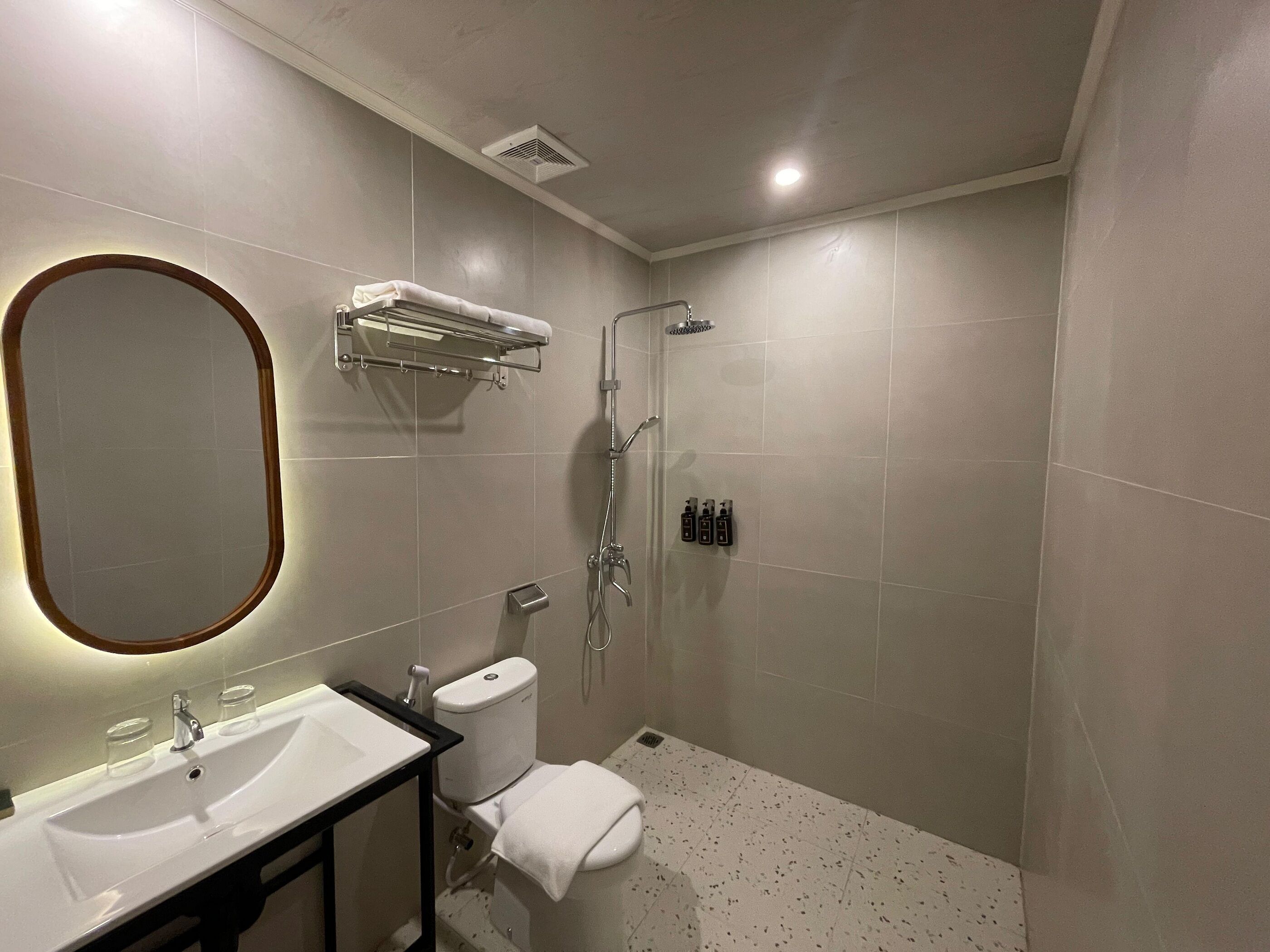 Azana Essence Sanggabuana Bogor