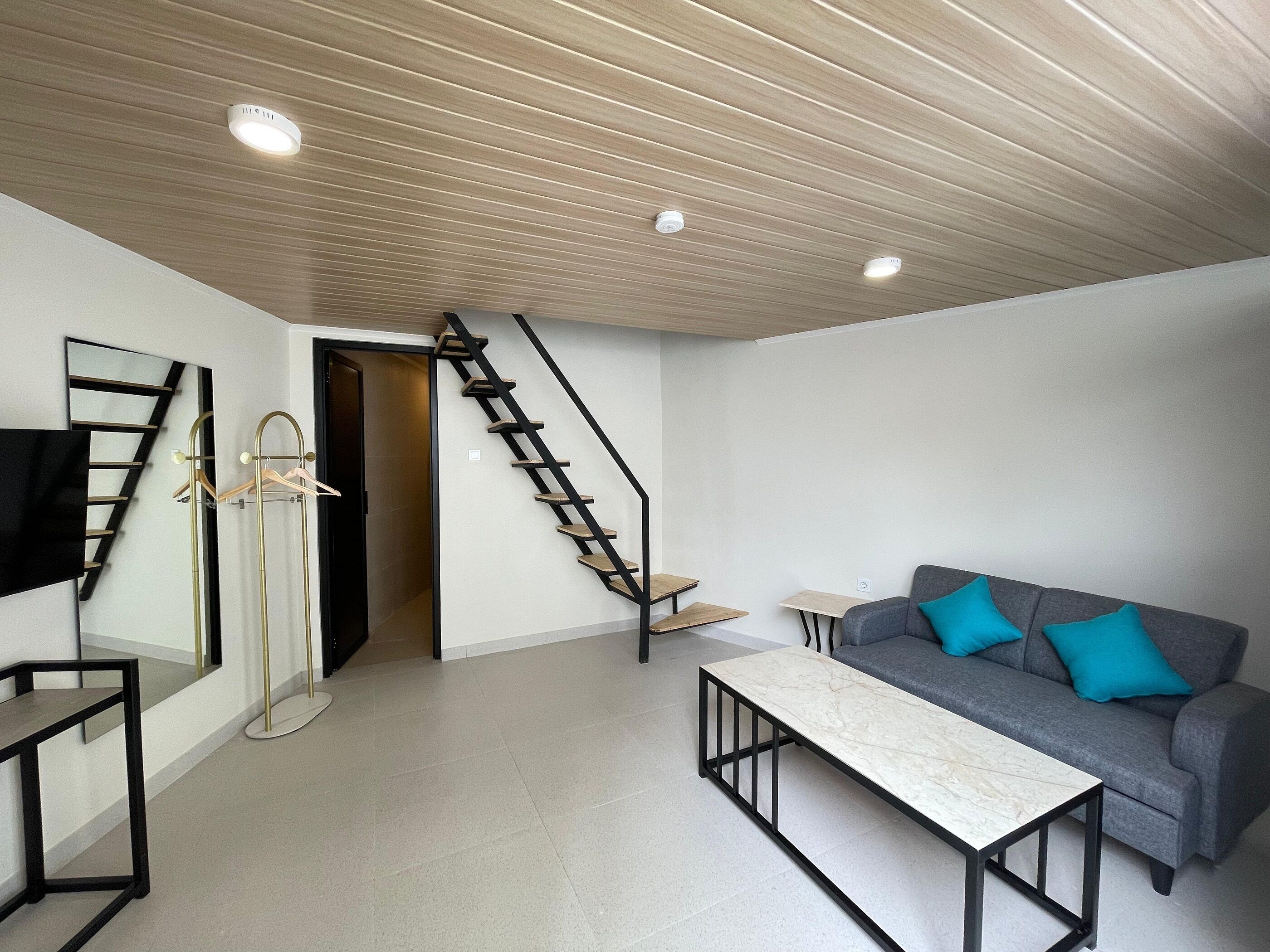 Azana Essence Sanggabuana Bogor