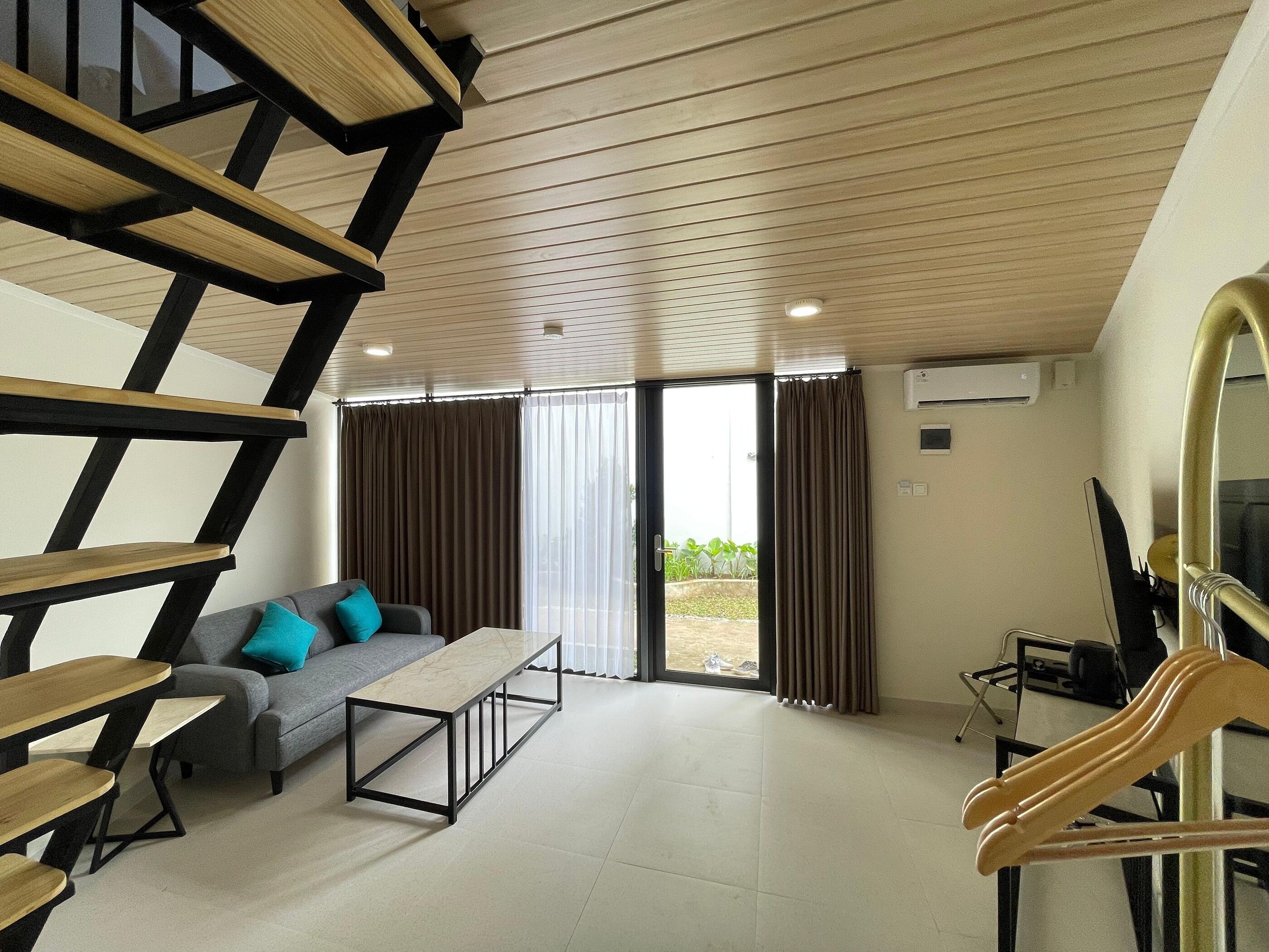 Azana Essence Sanggabuana Bogor