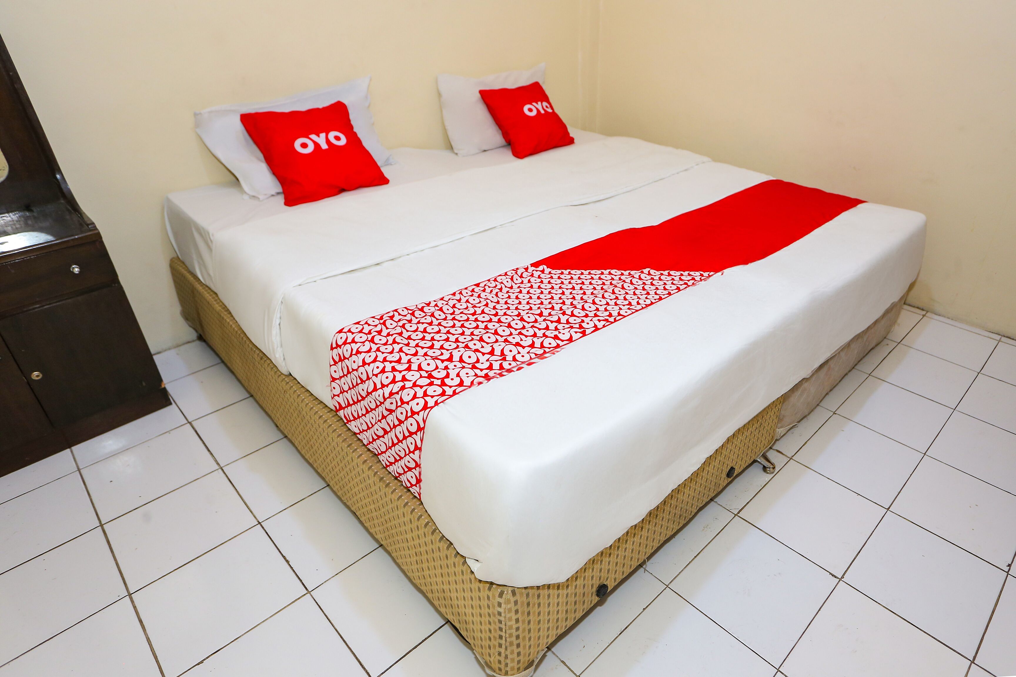 Capital O 93349 Hotel Gondangdia