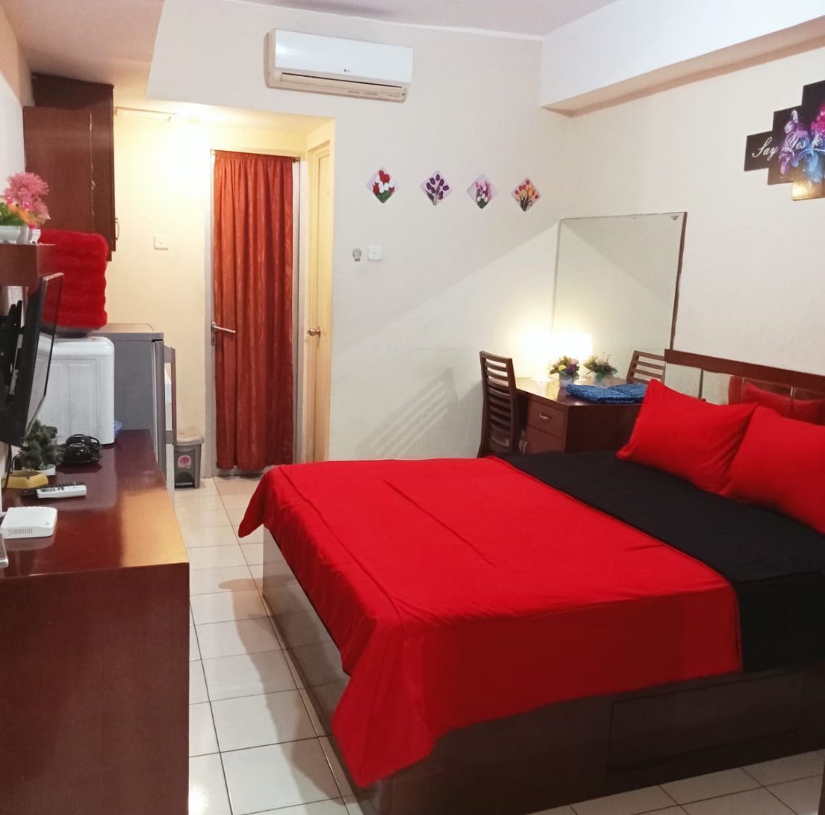 Capital O 93937 Aditya Rooms