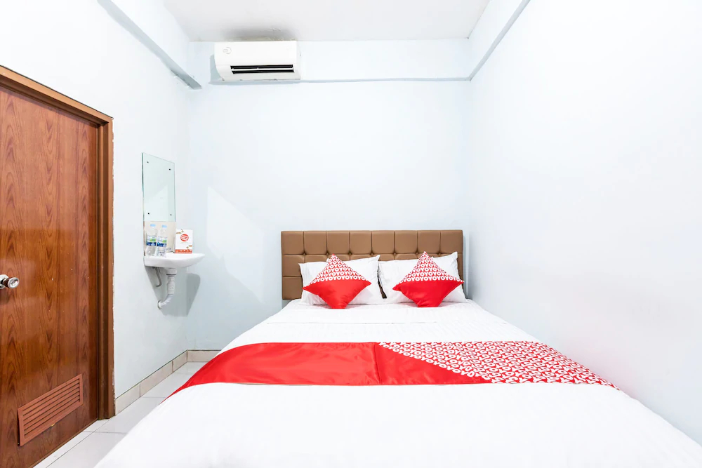 Cemara Gading by OYO Rooms