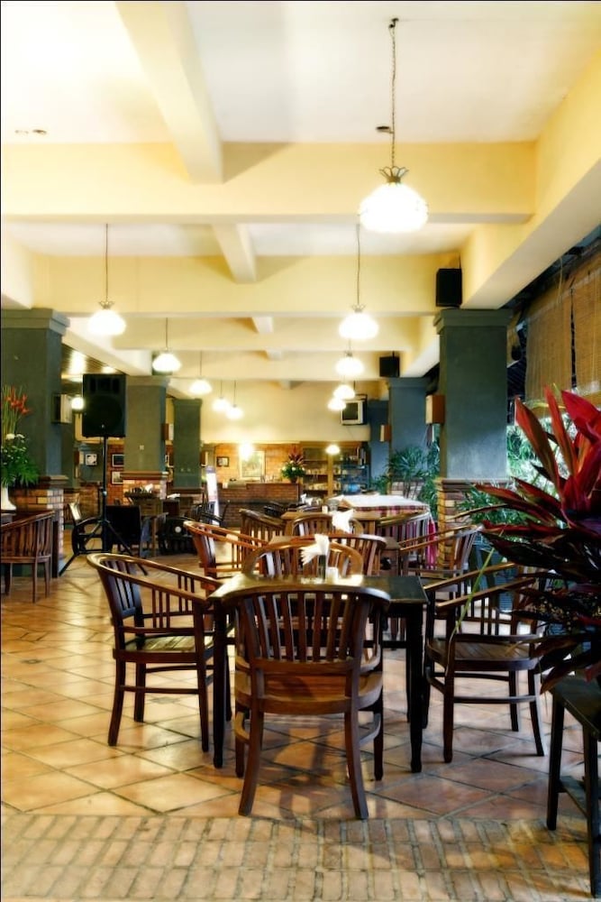 Desa Gumati Hotel