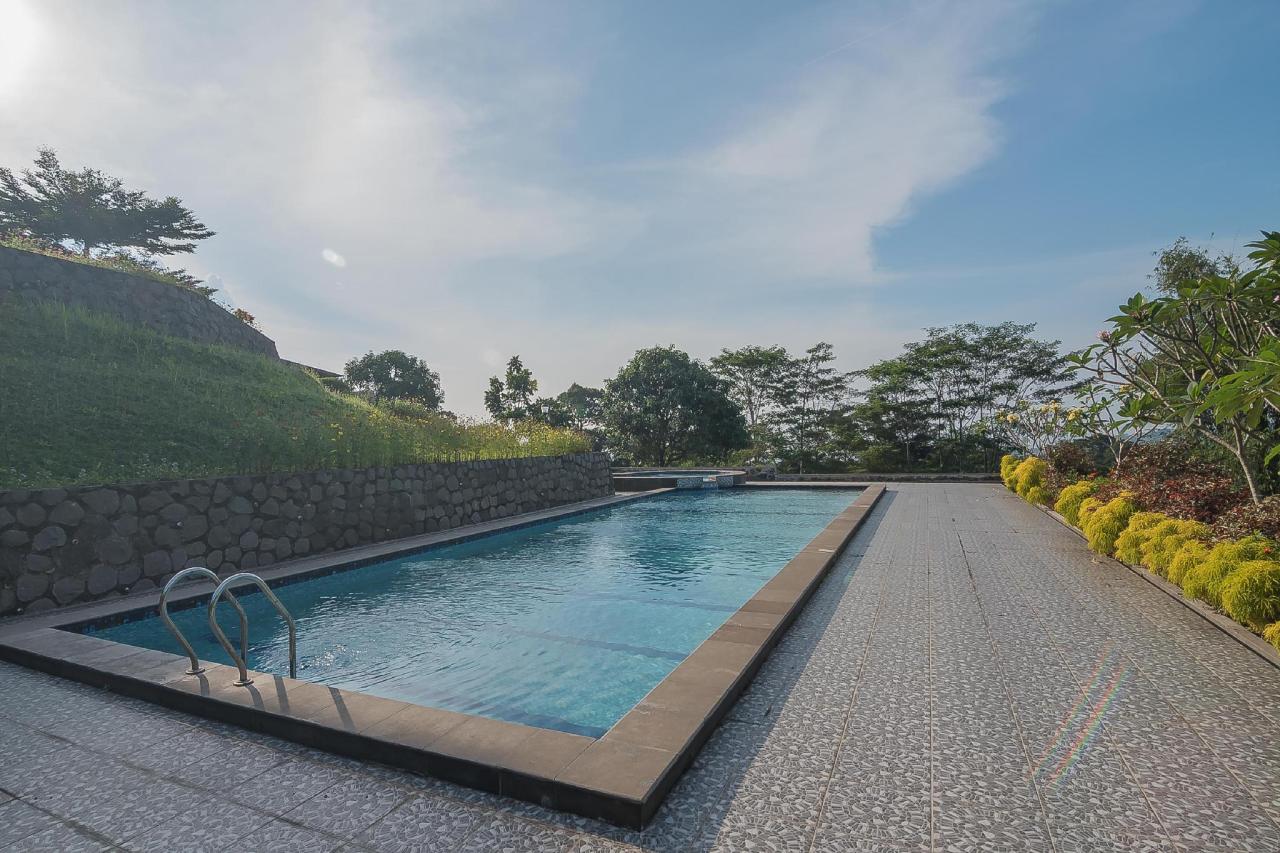 Fafa Hills Resort Puncak by RedDoorz