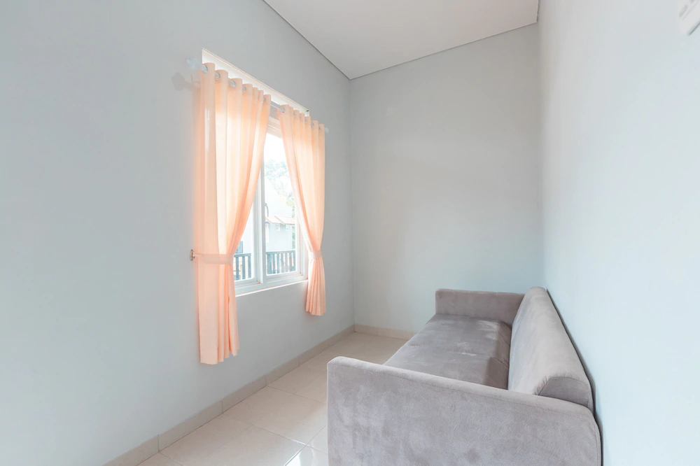 Green Leafs Katulampa by OYO Rooms