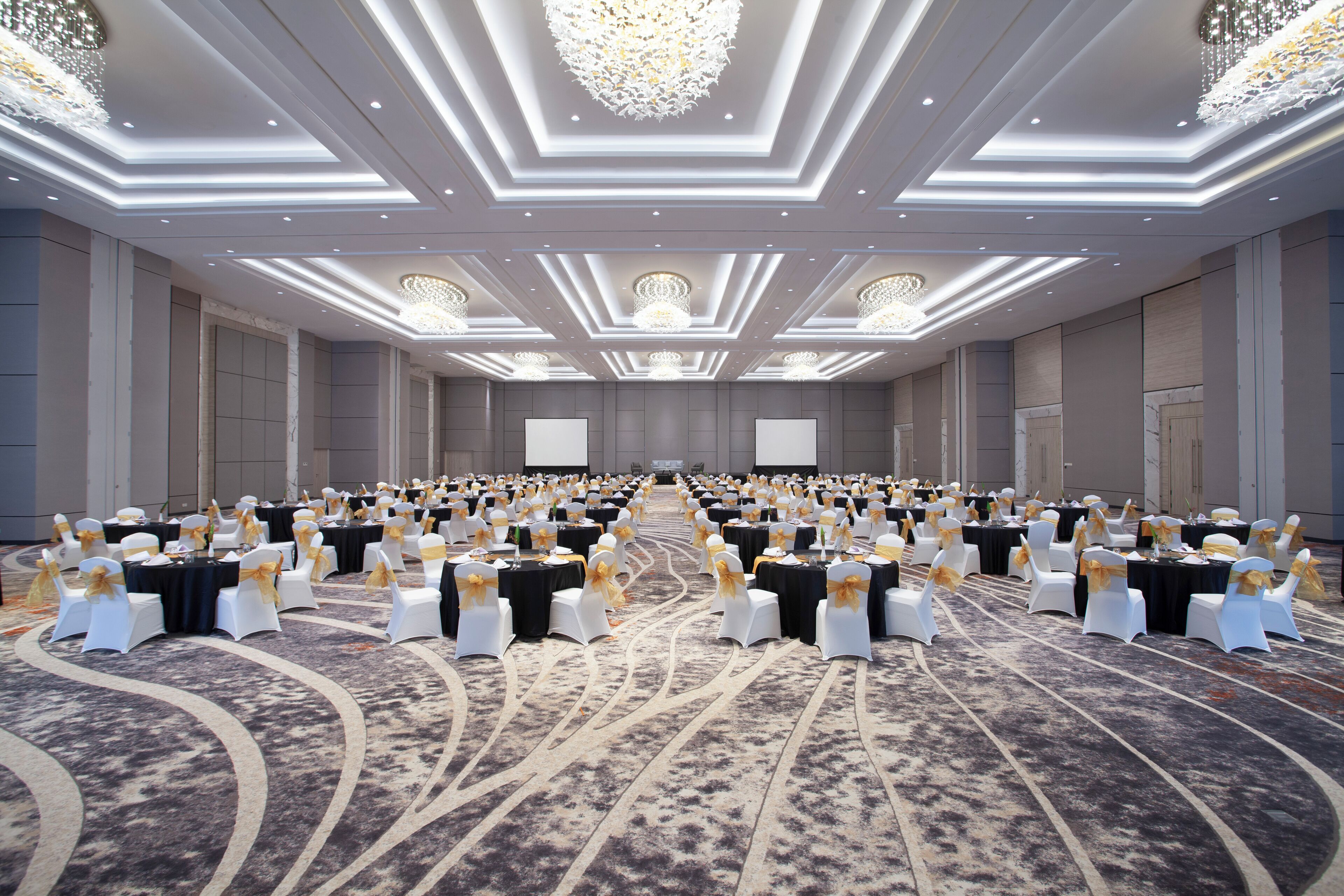 Harris Hotel & Convention Cibinong City Mall  Bogor