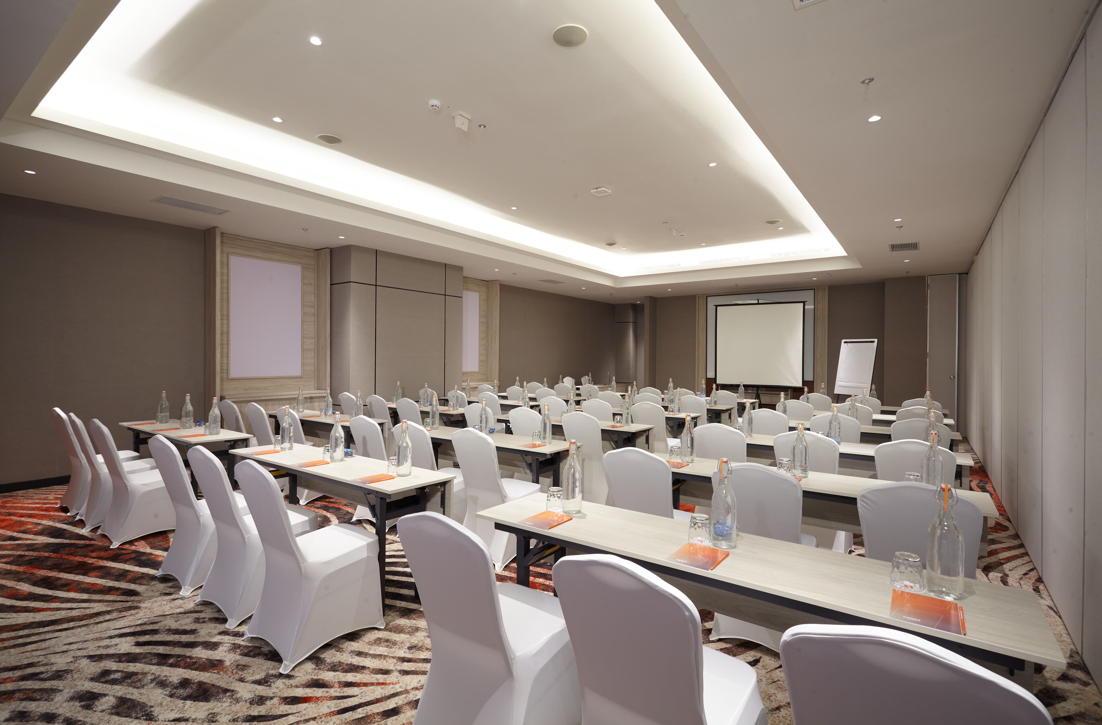 Harris Hotel & Convention Cibinong City Mall  Bogor