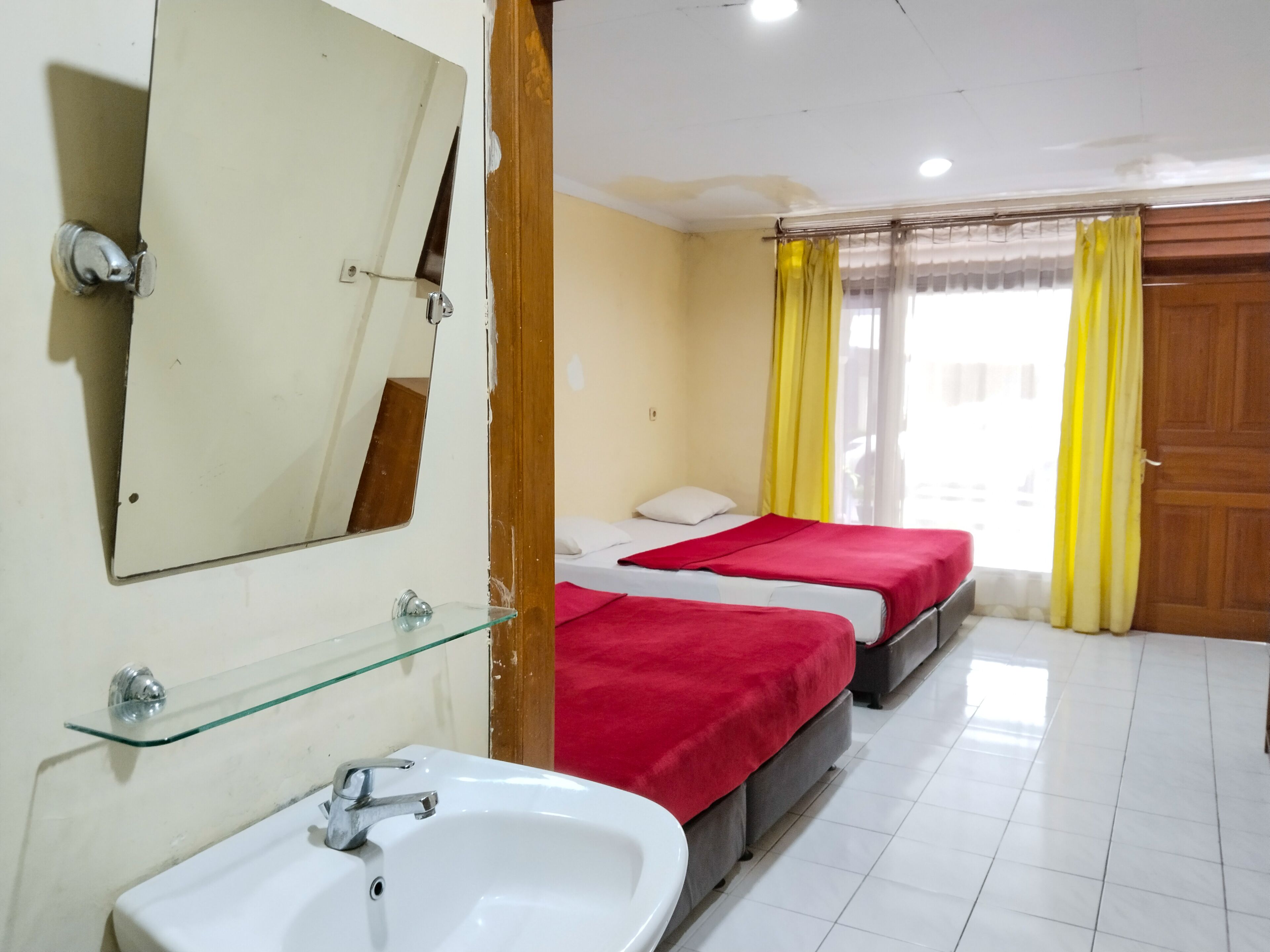 Hotel New Gondangdia Powered By Cocotel