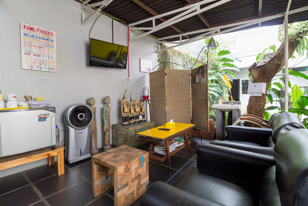 Jeng Tini Guest House