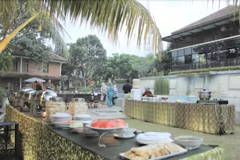 Kyriad Bumi Cikeas Bogor