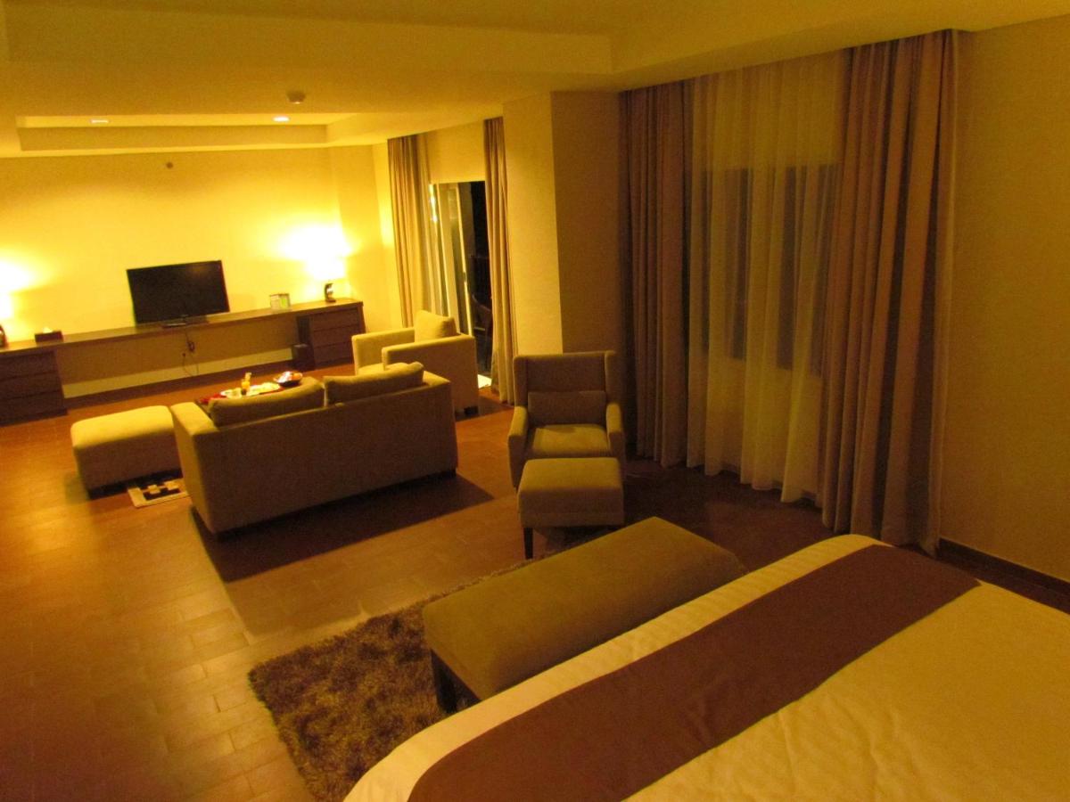 Padjadjaran Suites Hotel & Conference