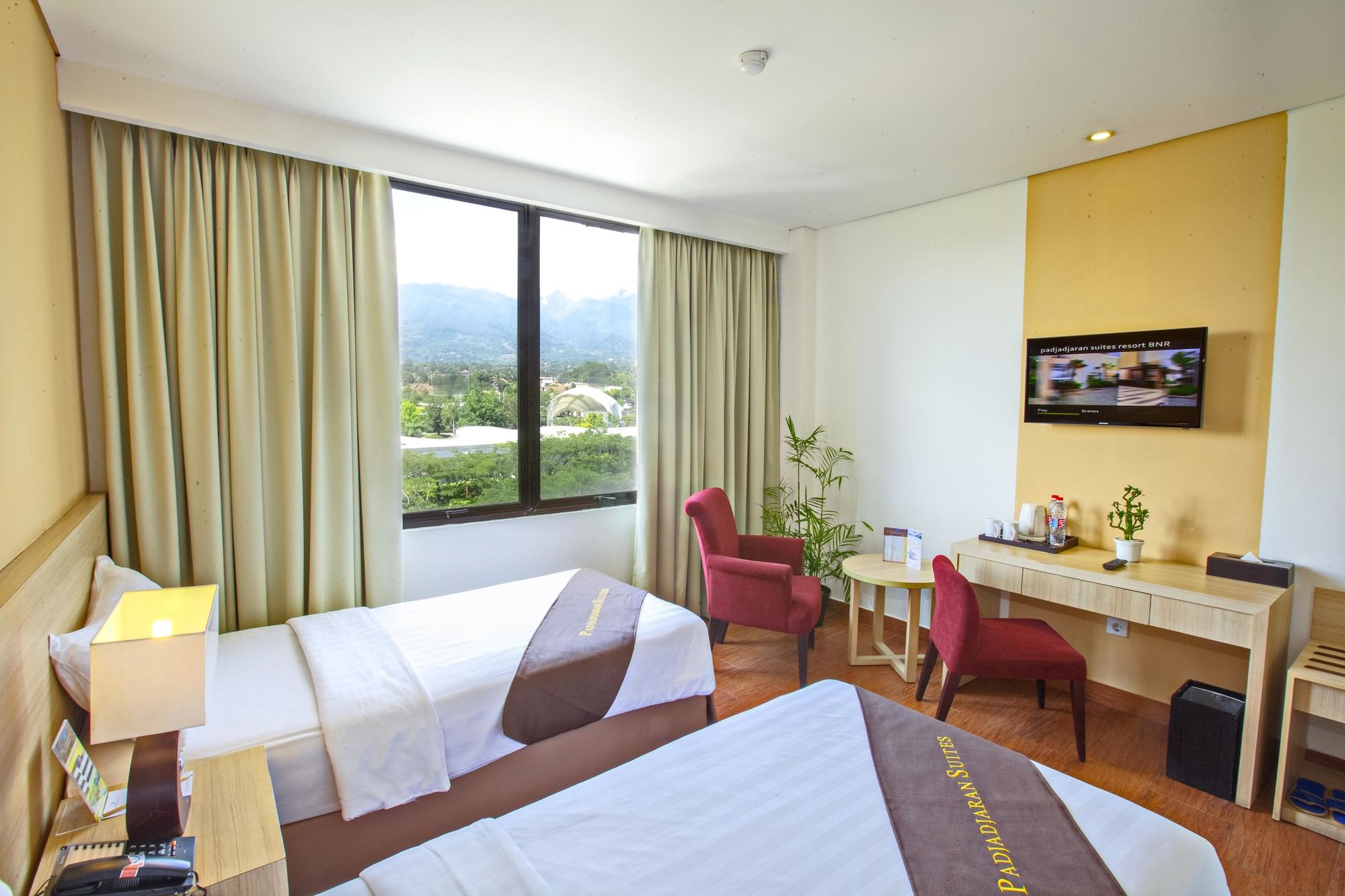 Padjadjaran Suites Resort & Convention Hotel