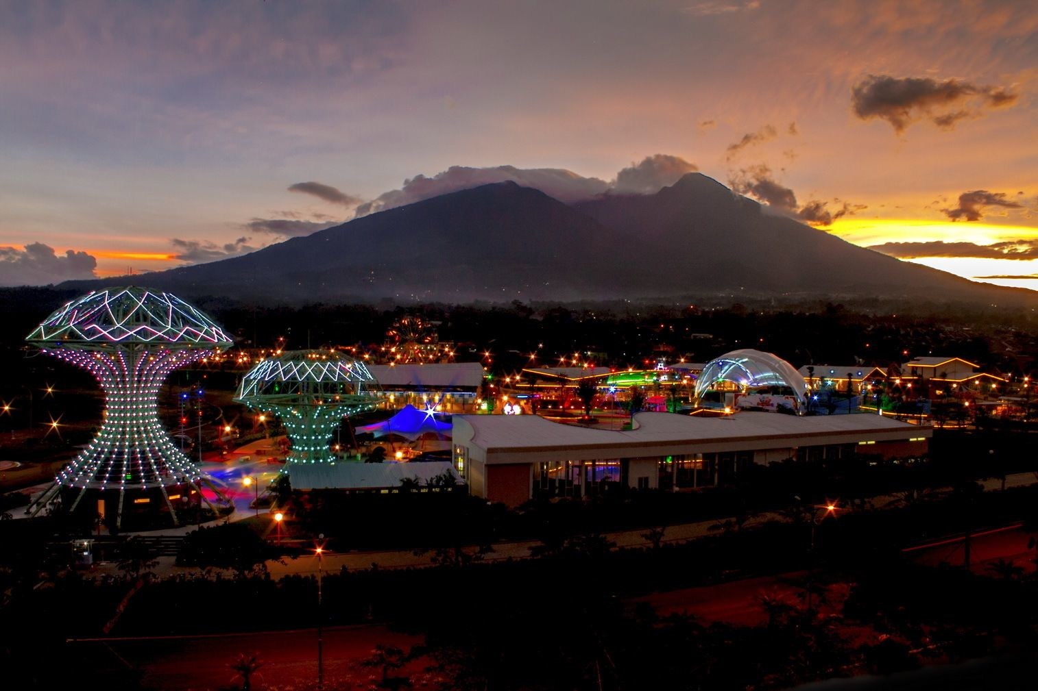 Padjadjaran Suites Resort & Convention Hotel