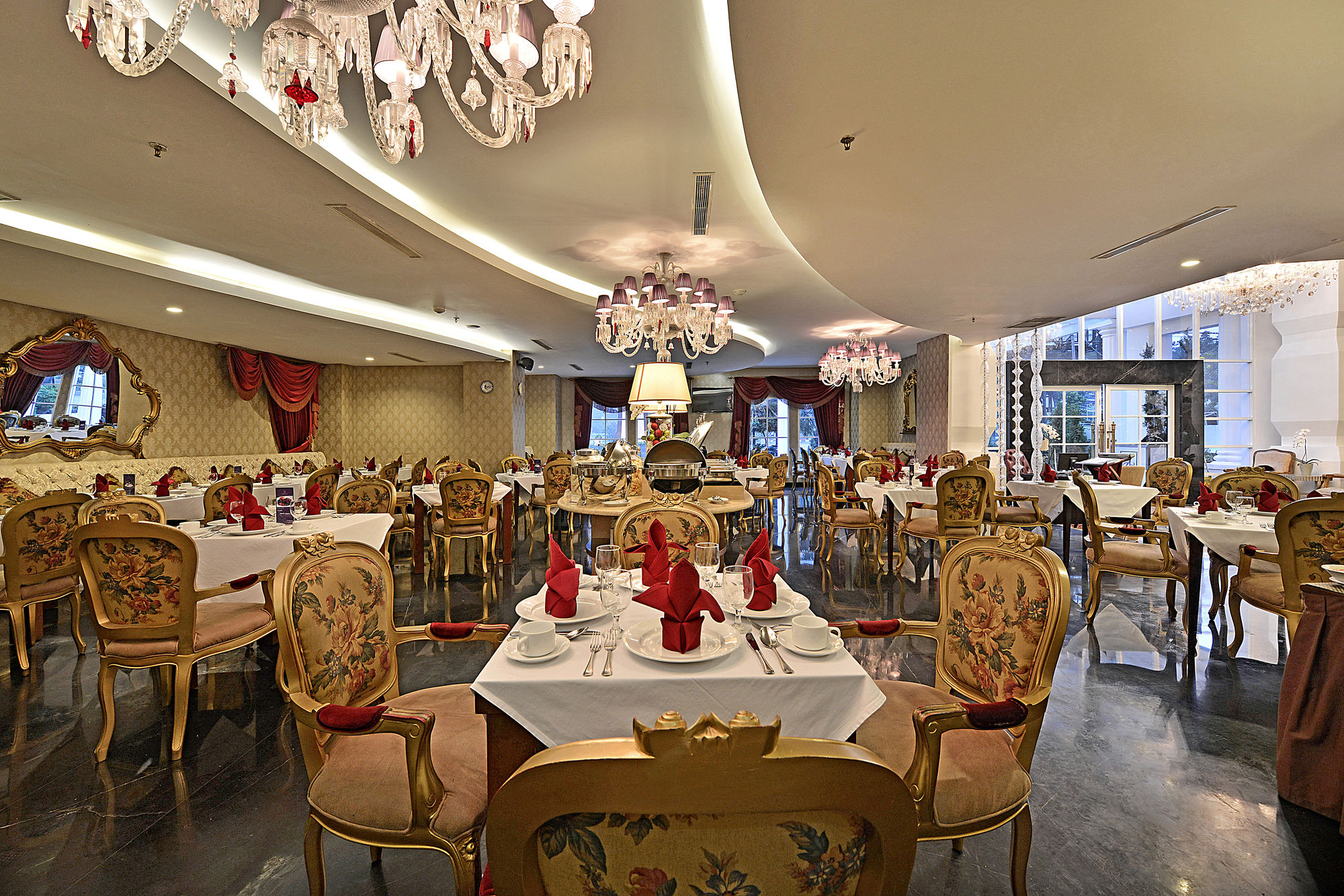 Amaroossa Royal Bogor