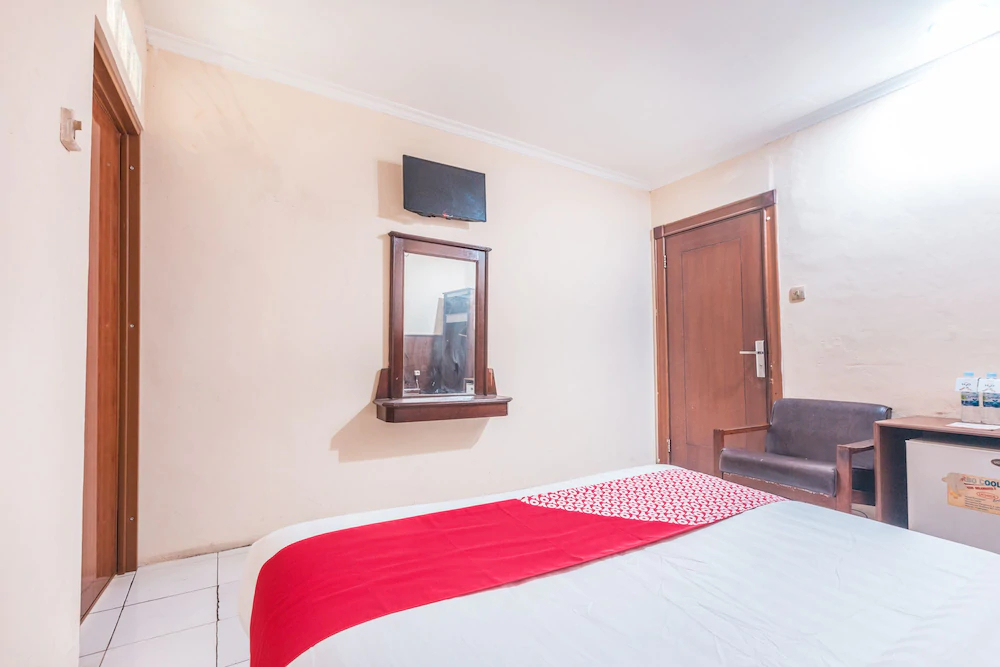 Taman Cibinong by OYO Rooms