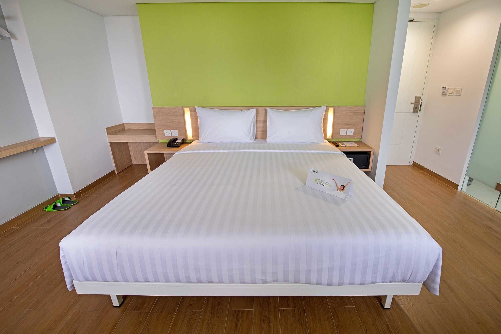 Whiz Prime Pajajaran Bogor