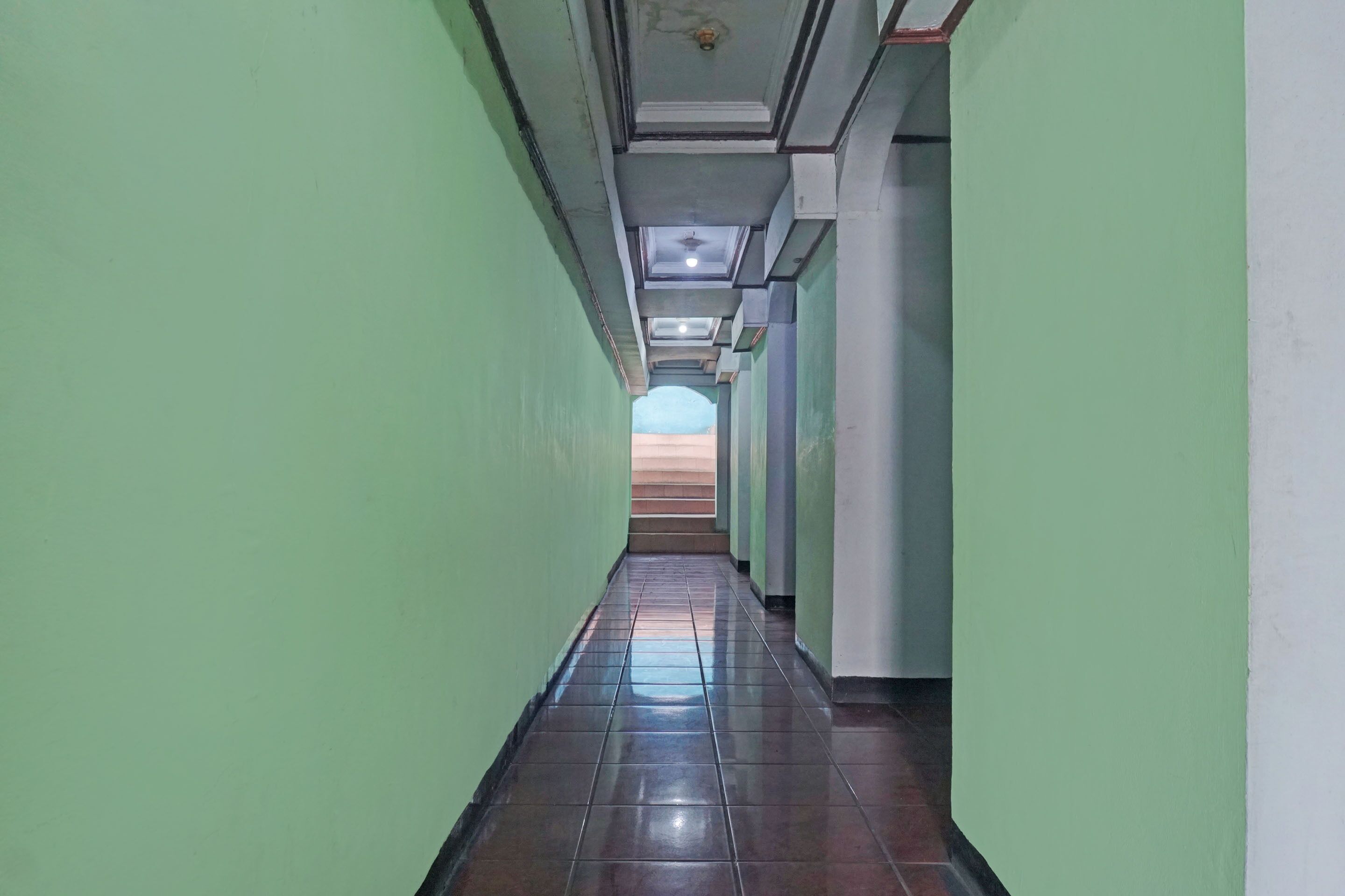 Wisma Kencana Indah by OYO