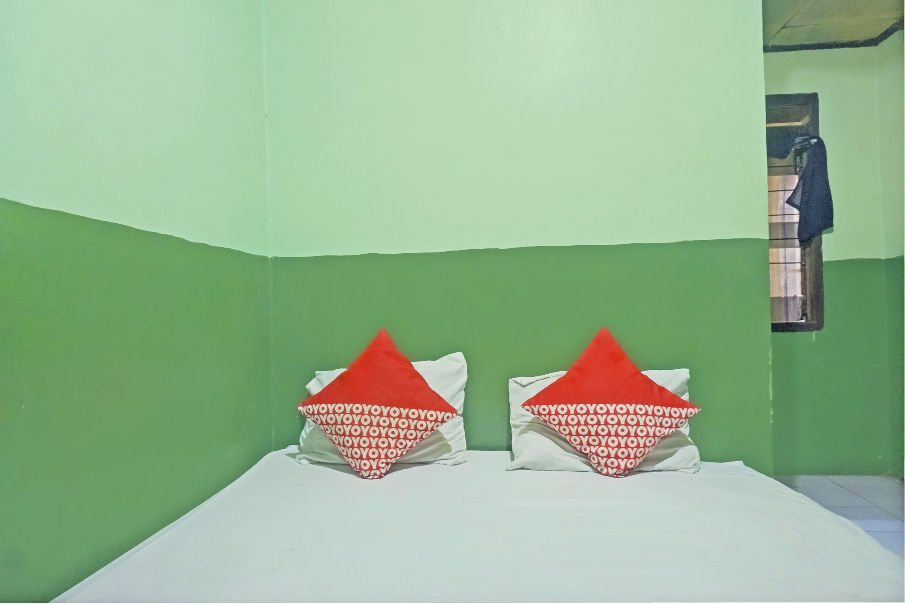 Wisma Kencana Indah by OYO