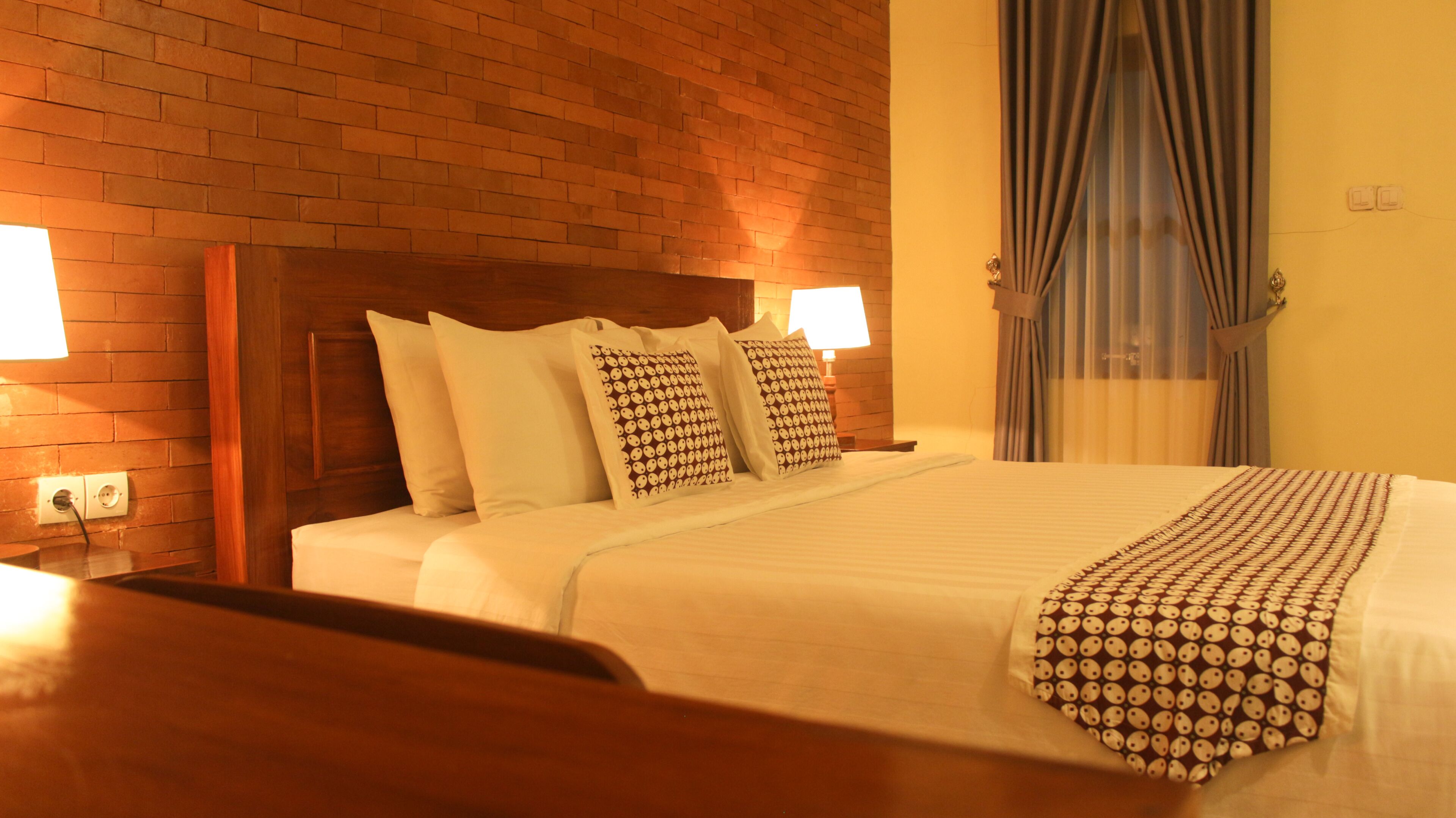 Anang Bed & Breakfast Syariah by Ndalem Beong