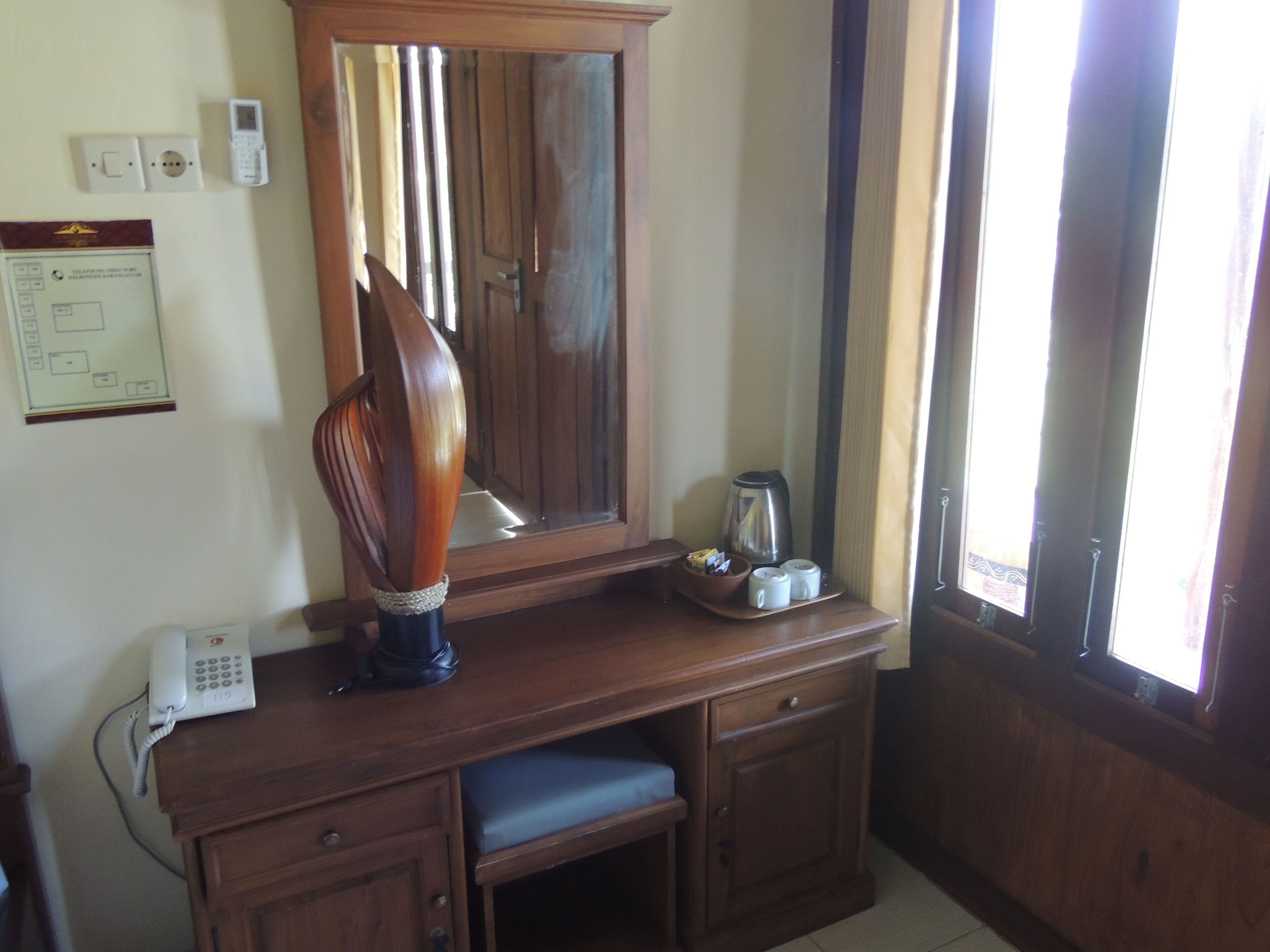 Balkondes Karanganyar