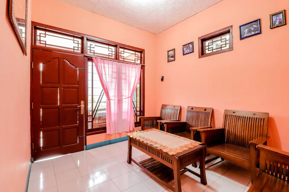 Homestay Penginapan Anita