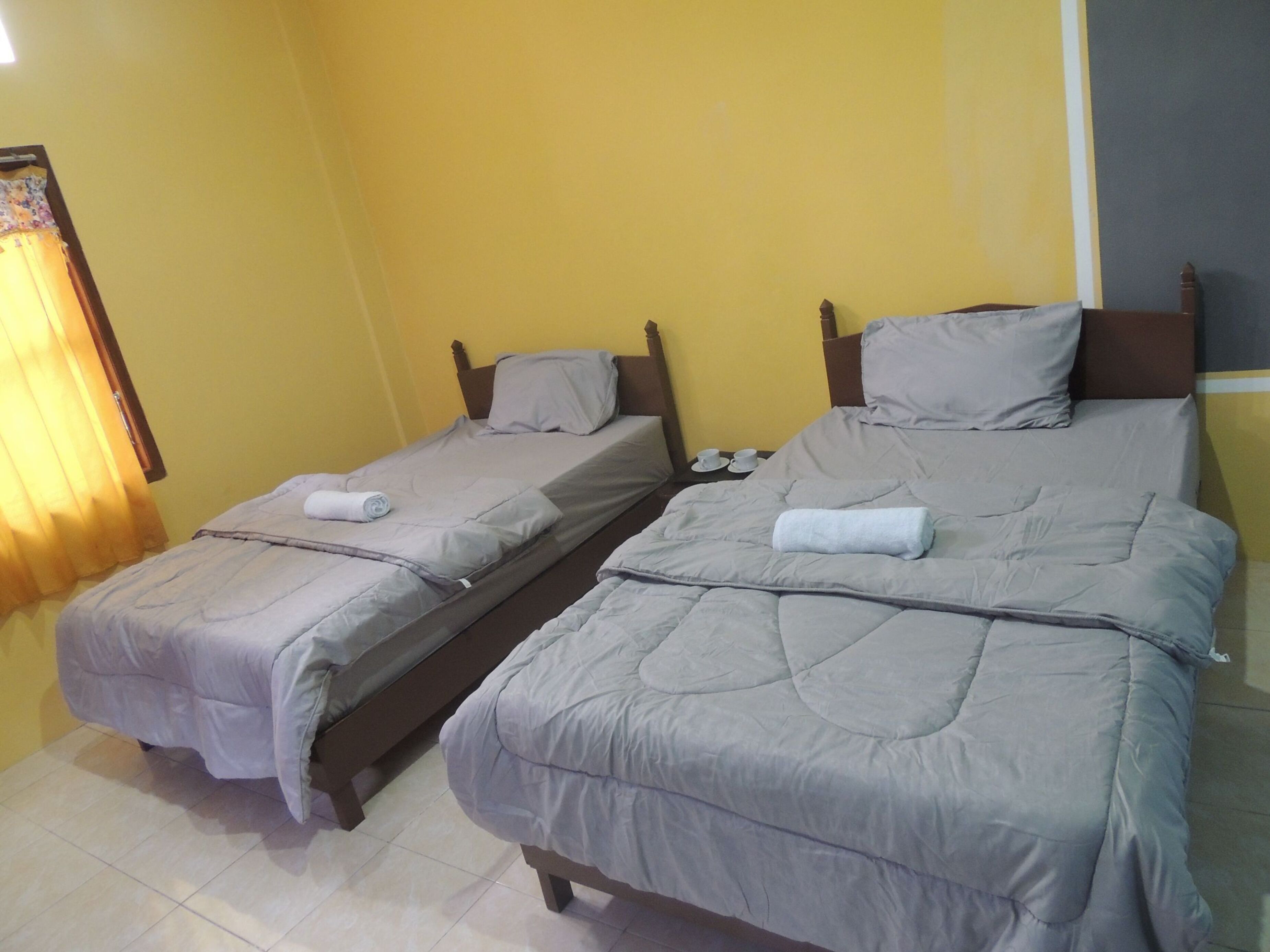 Penginapan Wardi Syariah Borobudur by Ndalem Beong