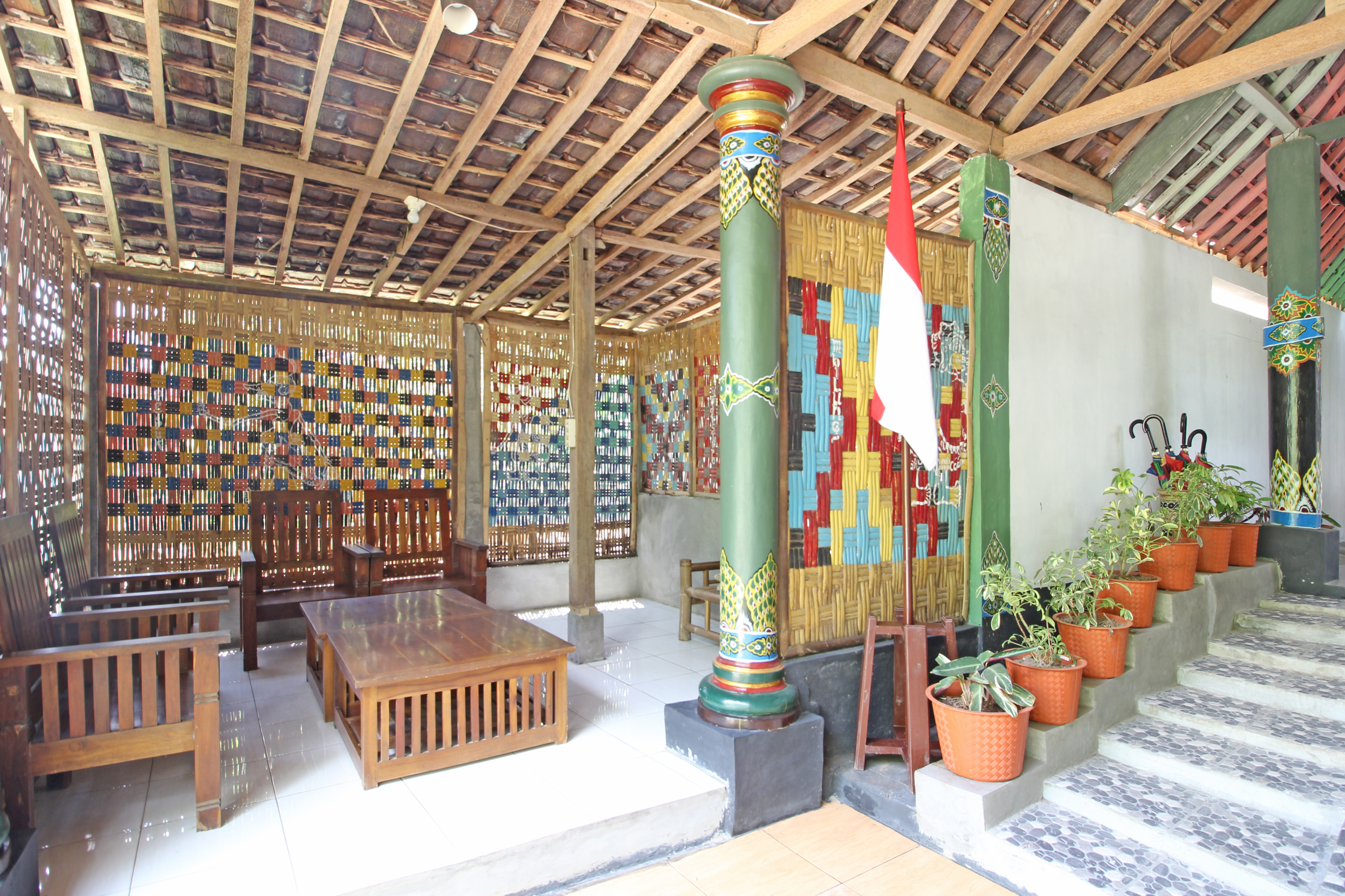 RedDoorz Near Candi Pawon Borobudur