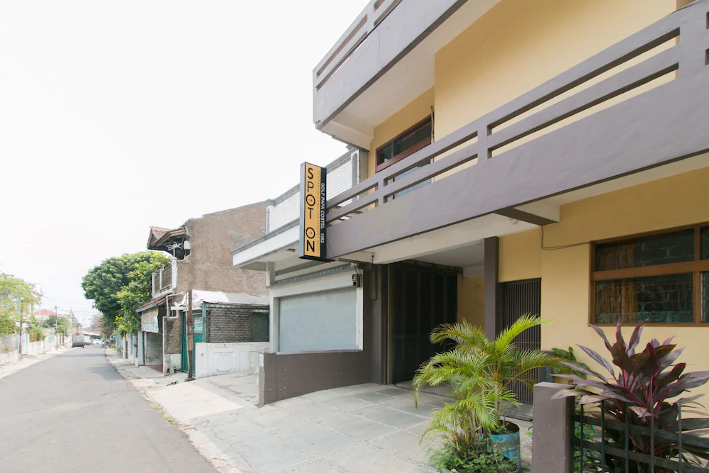 Golf Papa Costel by OYO Rooms
