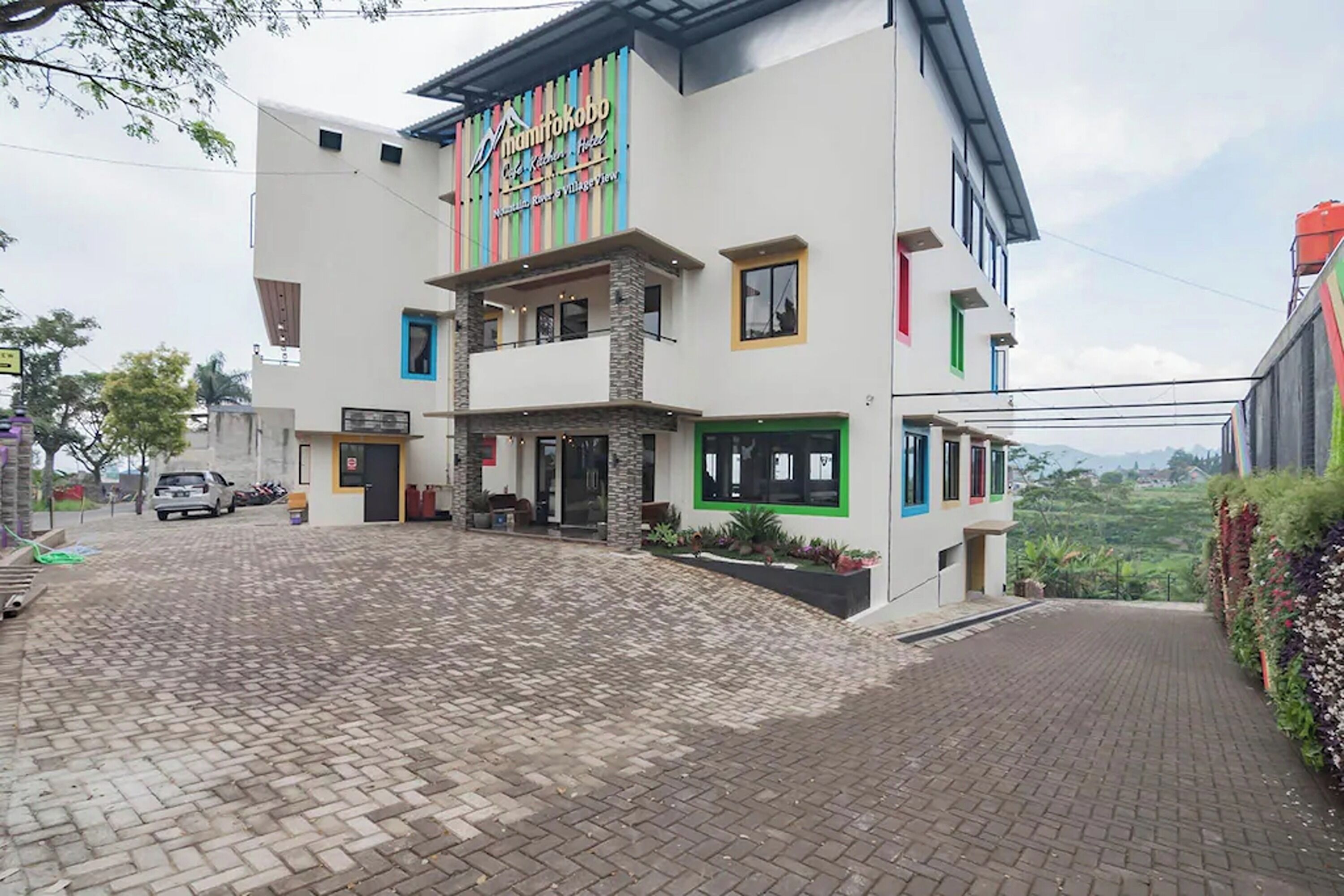Mamifokobo Hotel & Glamping