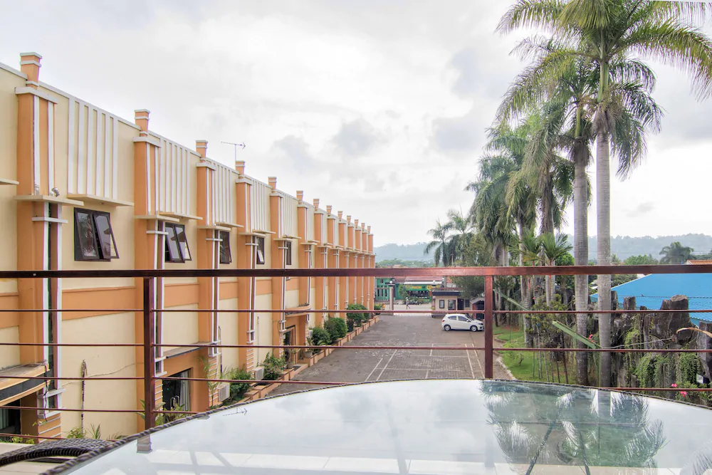 Hotel 3 Intan by OYO Rooms