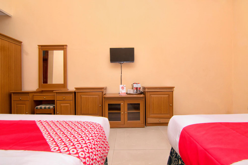 Hotel 3 Intan by OYO Rooms