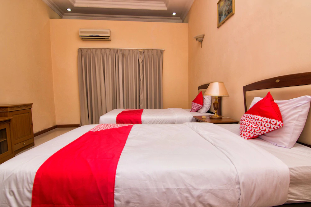 Hotel 3 Intan by OYO Rooms