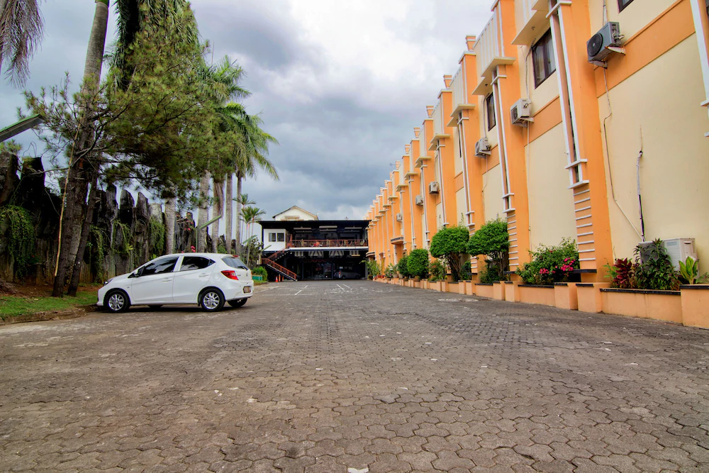 Hotel 3 Intan by OYO Rooms