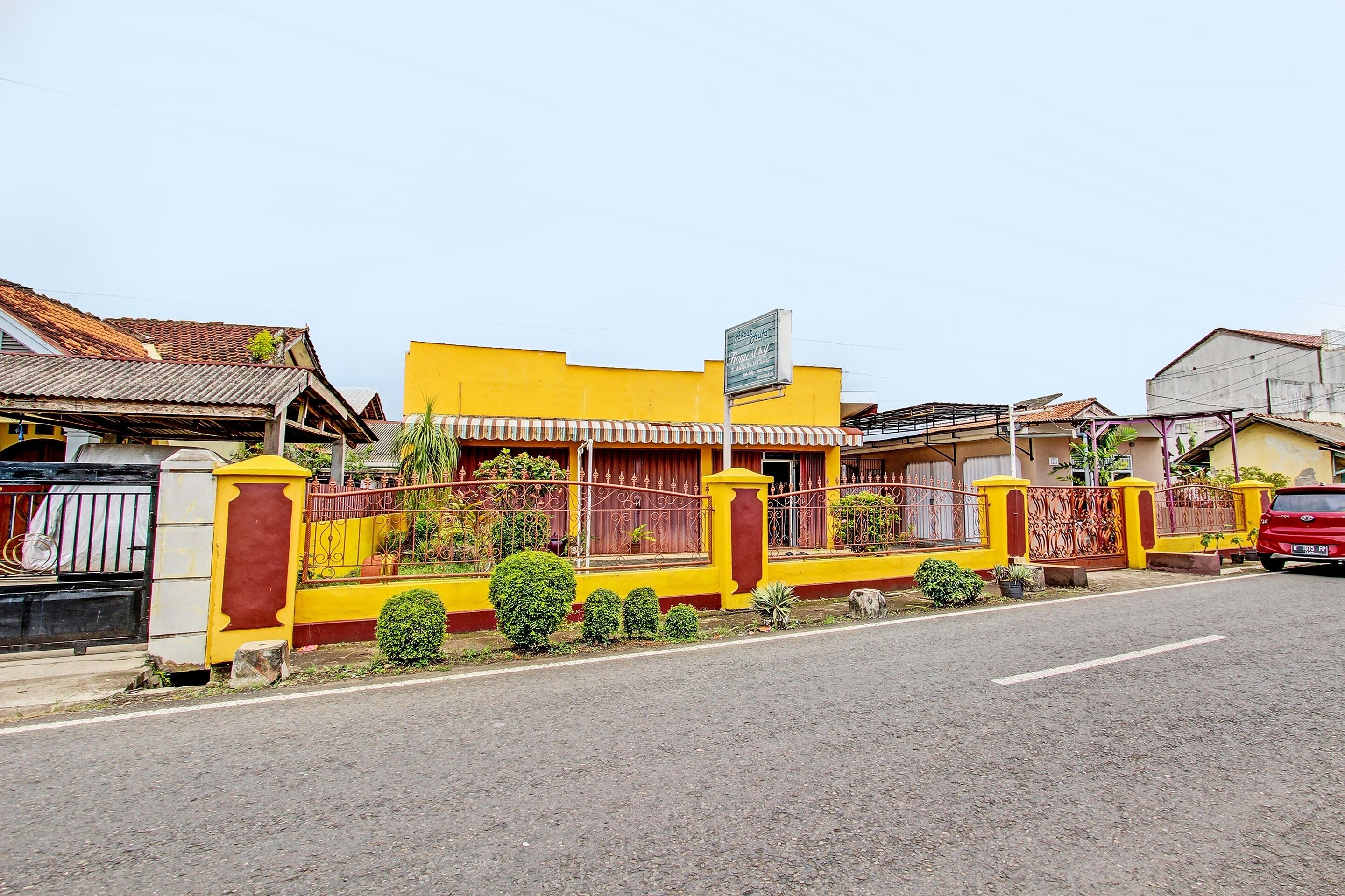 Spot On 92018 Homestay Akbar Aufa Syaria