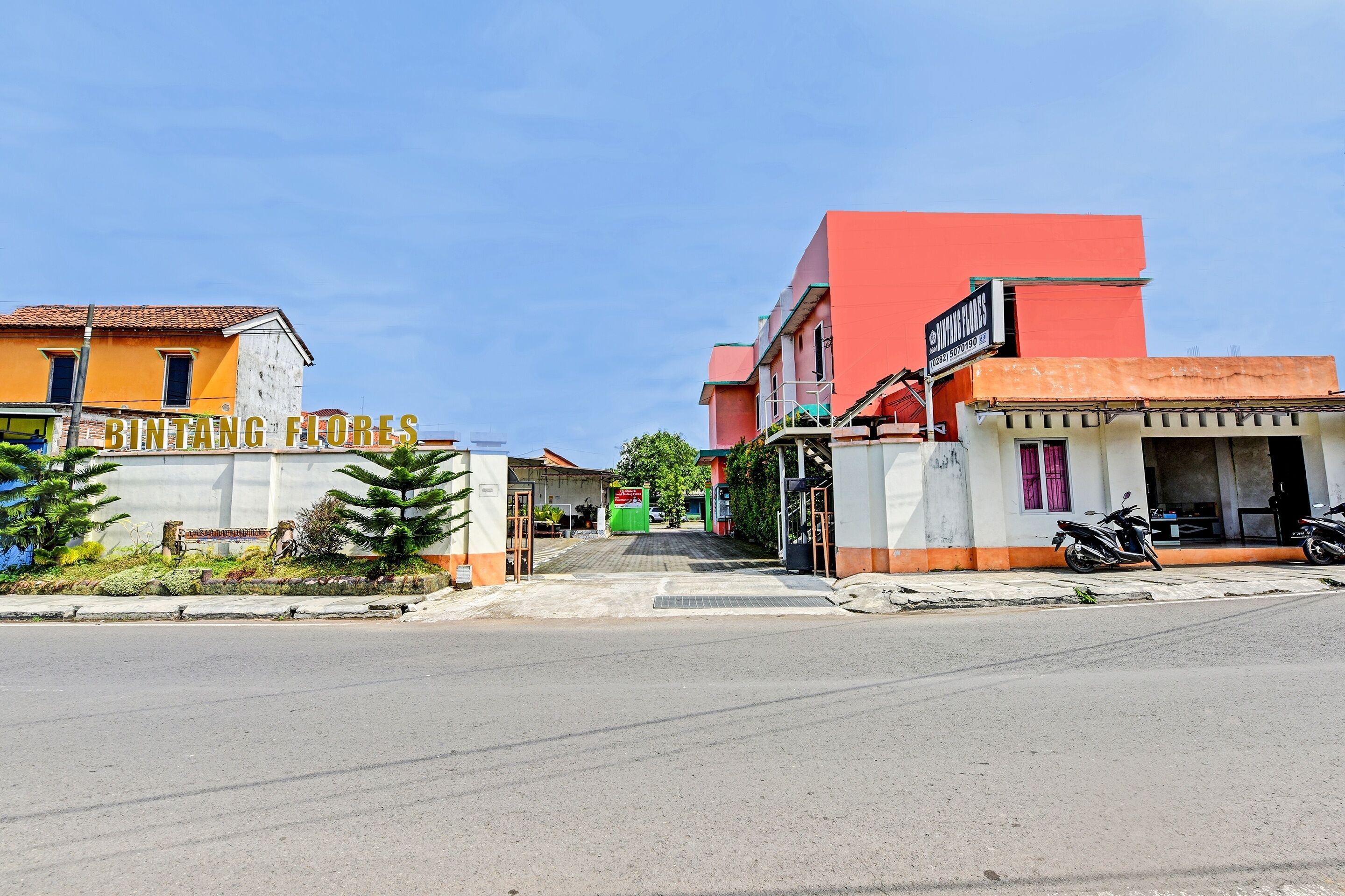 Spot On Hotel Bintang Flores