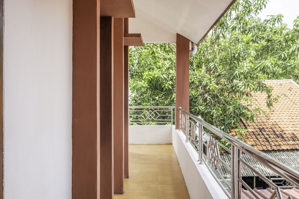 Homestay Anyelir Syariah by OYO Rooms