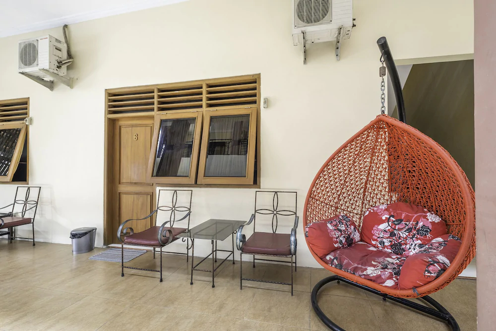 Pondok Nazwa by OYO Rooms