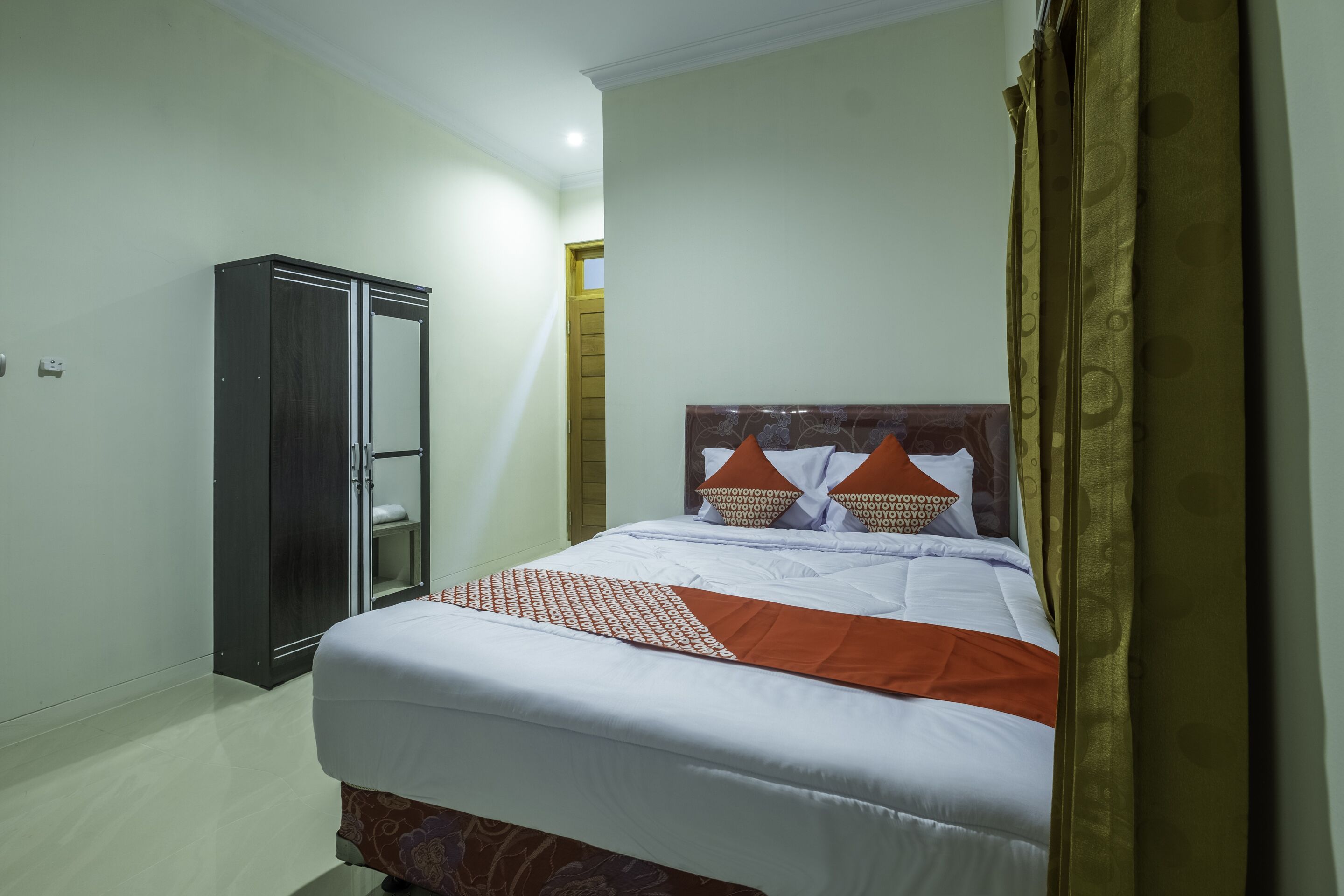 Zleepy Ks Tubun by OYO Rooms