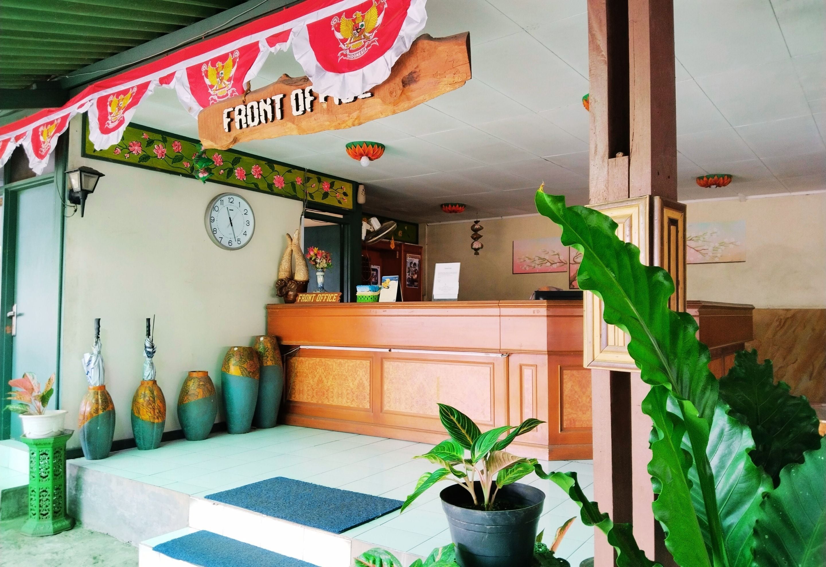 Hotel Grand Astoeti